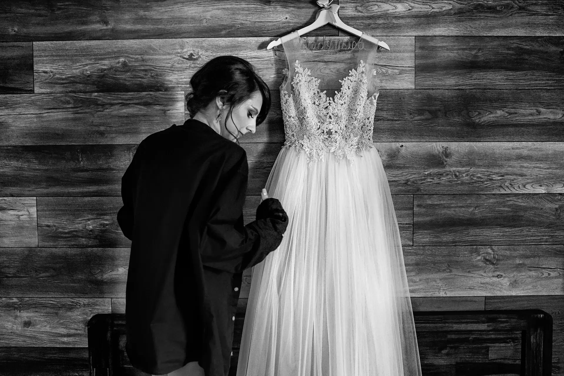 Adina & Andrei — nunta ramada sibiu detaliu pantofi buchet pregatire eleganta — fotograf nuntă