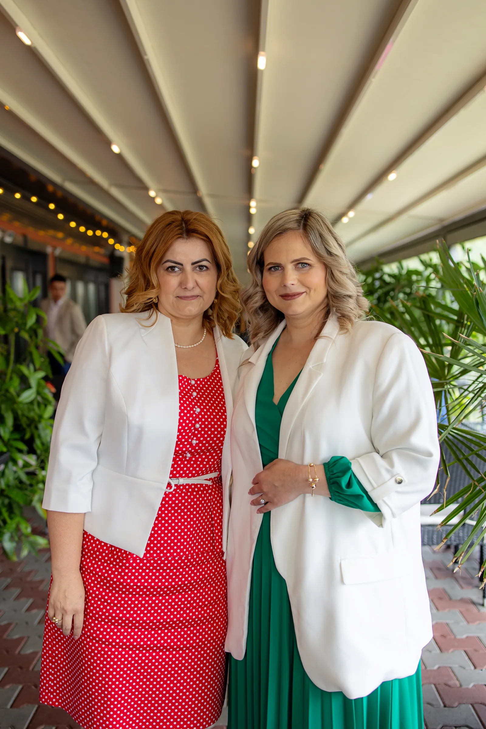 Botezul lui Alex — botez rochelle cluj alex doua prietene terasa lumina — fotograf botez