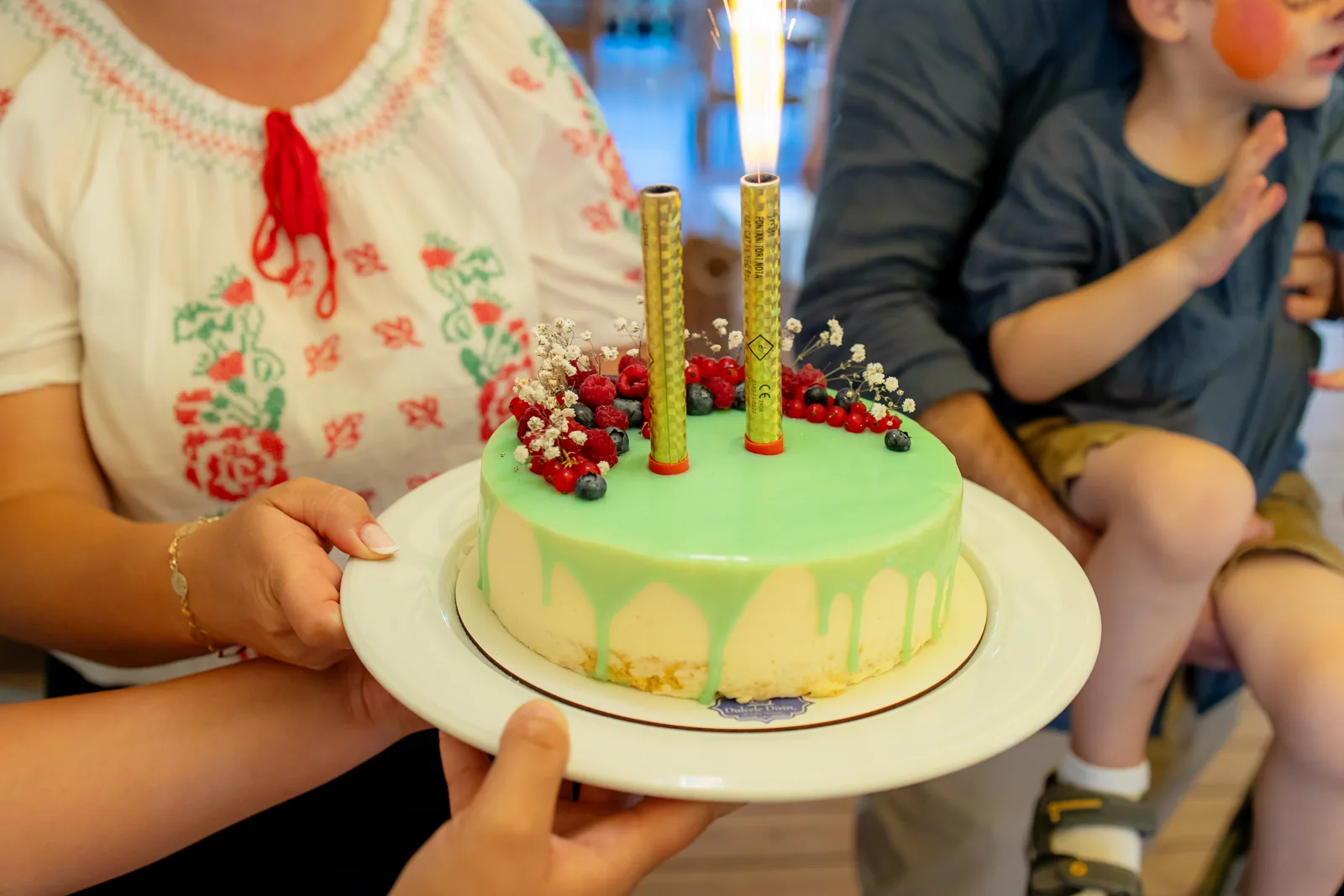 Botezul lui Alex — botez colt de rai marisel tort verde lumanari ie traditional — fotograf botez