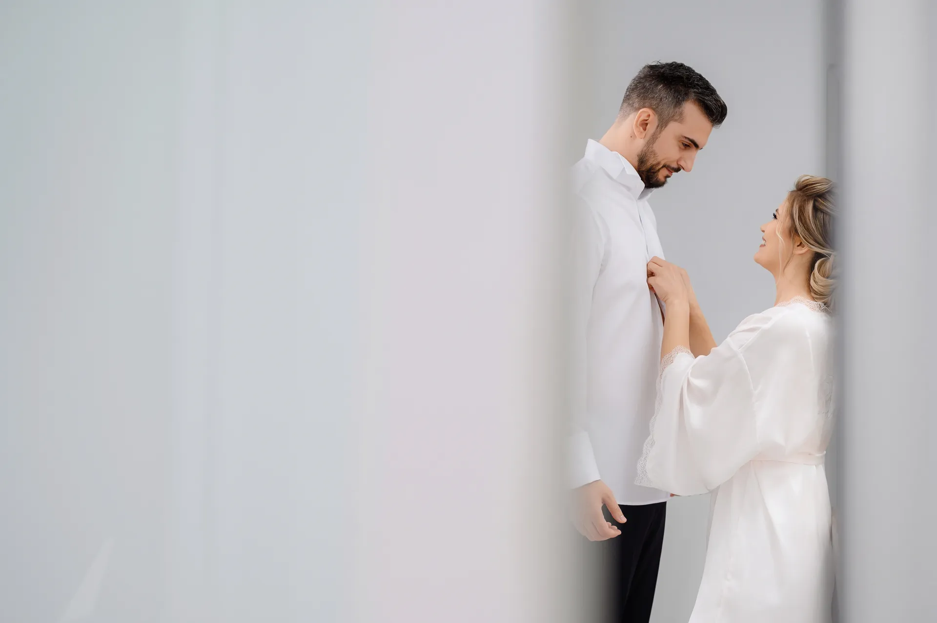 Alexandra & Cristi — nunta wonderland cluj mireasa mire halat pregatire — fotograf nuntă