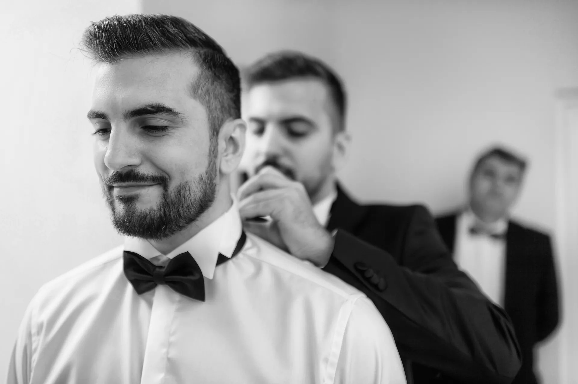 Alexandra & Cristi — nunta wonderland cluj mire papilon prieten pregatire — fotograf nuntă
