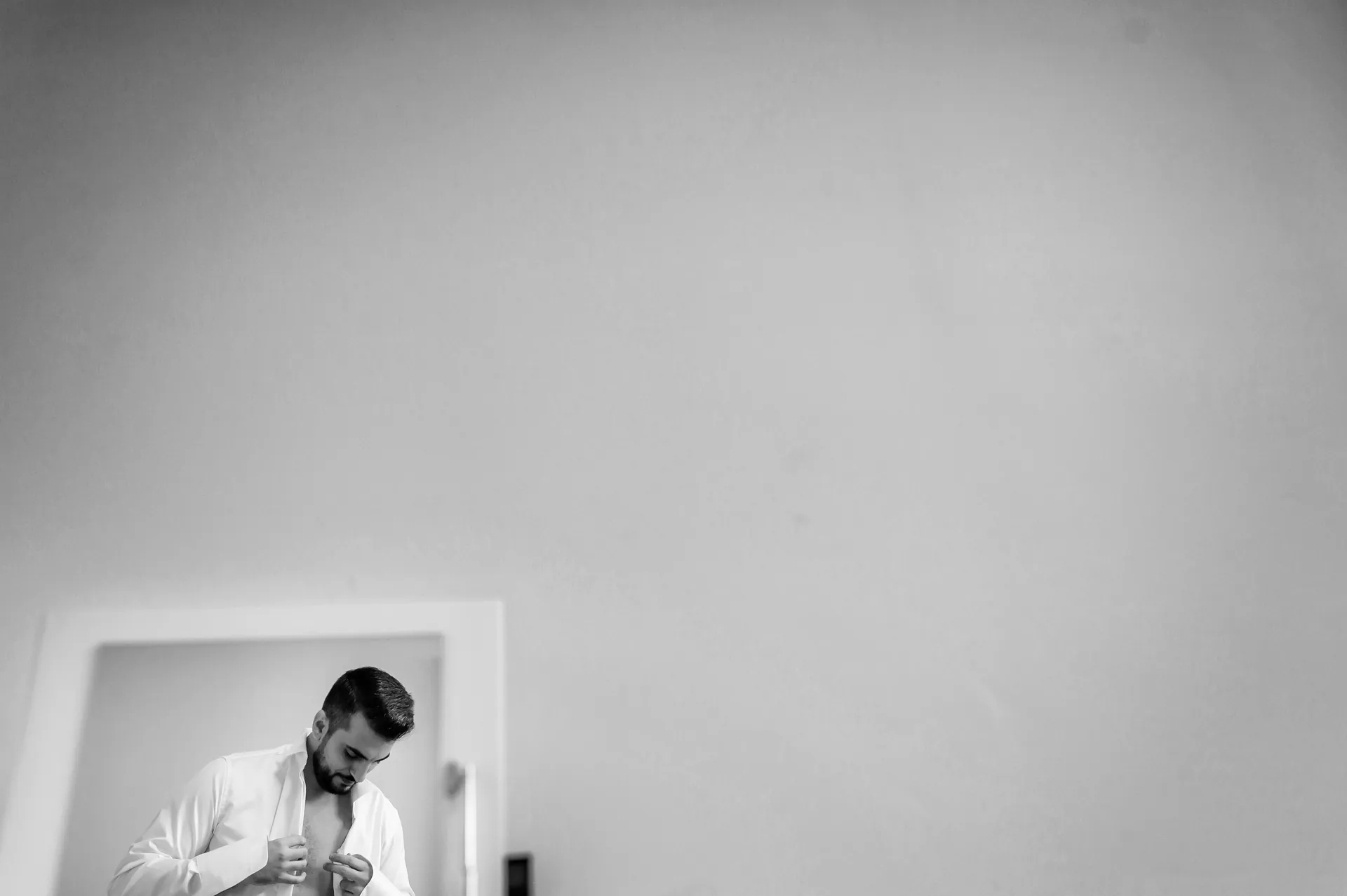 Alexandra & Cristi — nunta wonderland cluj mire camasa pregatire minimalist — fotograf nuntă