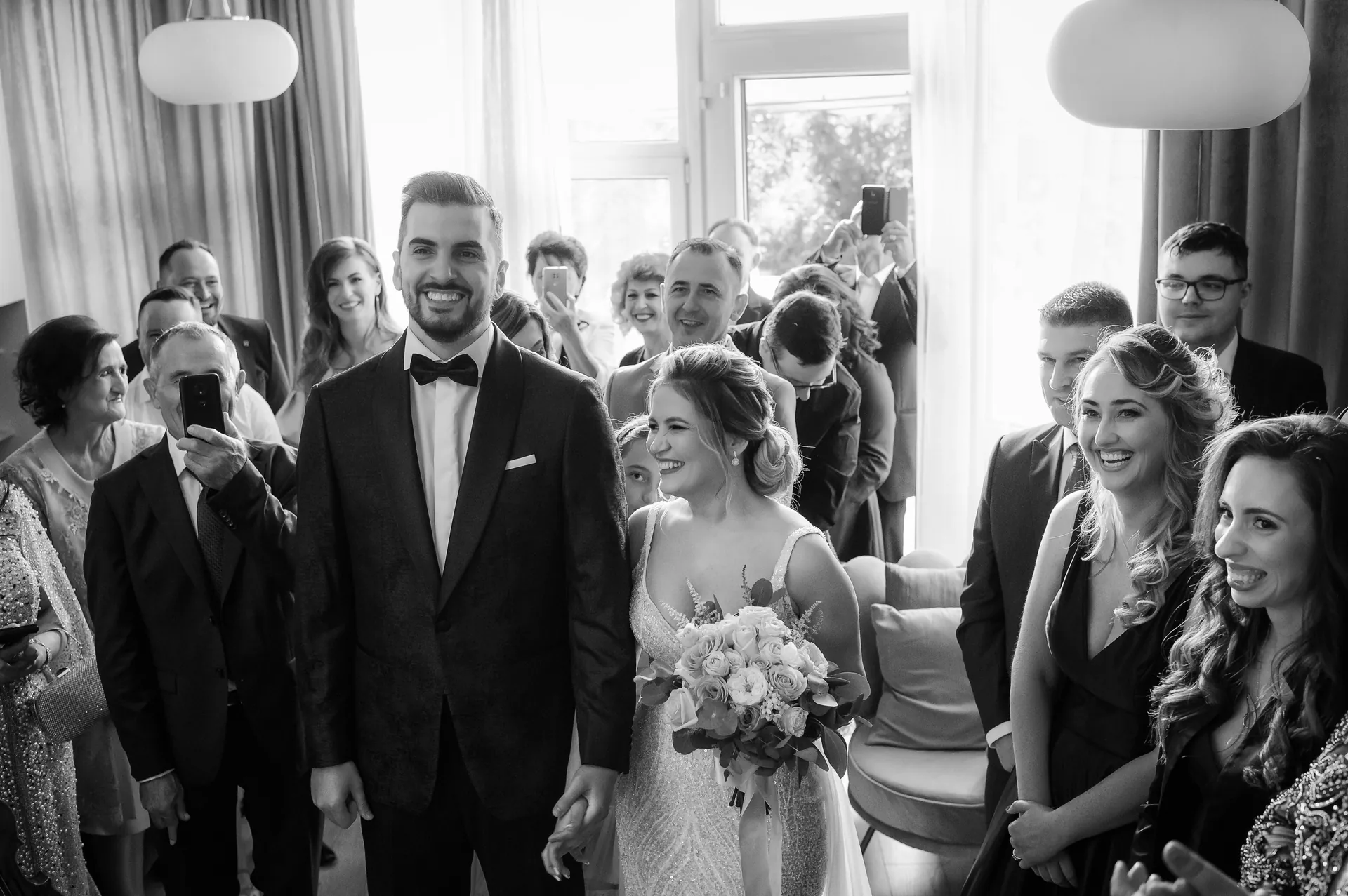Alexandra & Cristi — nunta wonderland cluj cununie civila intrare — fotograf nuntă