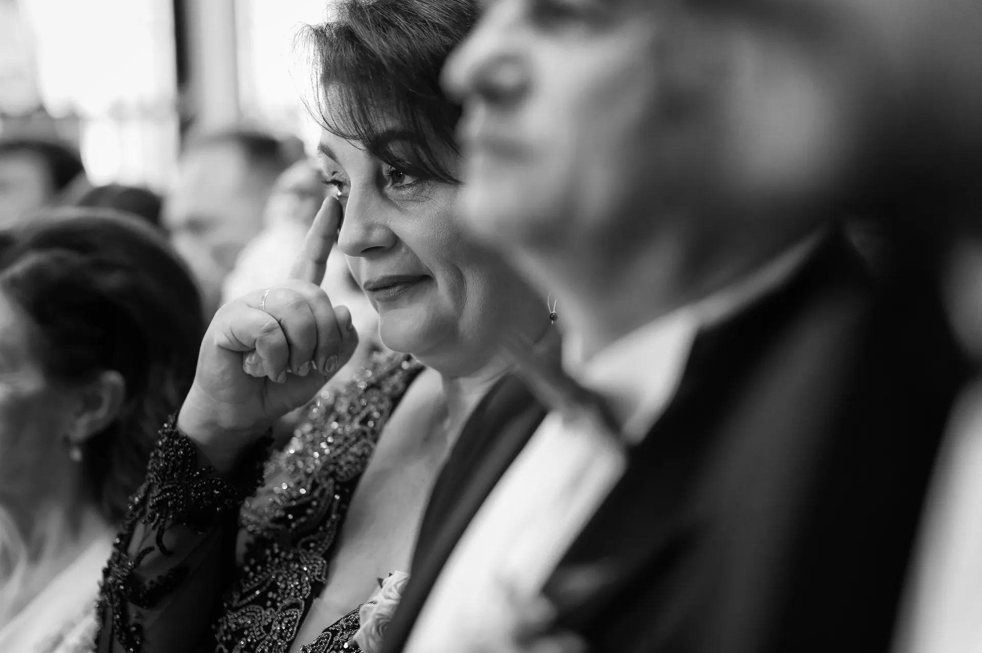 Alexandra & Cristi — nunta wonderland cluj mama lacrimi ceremonie bw — fotograf nuntă
