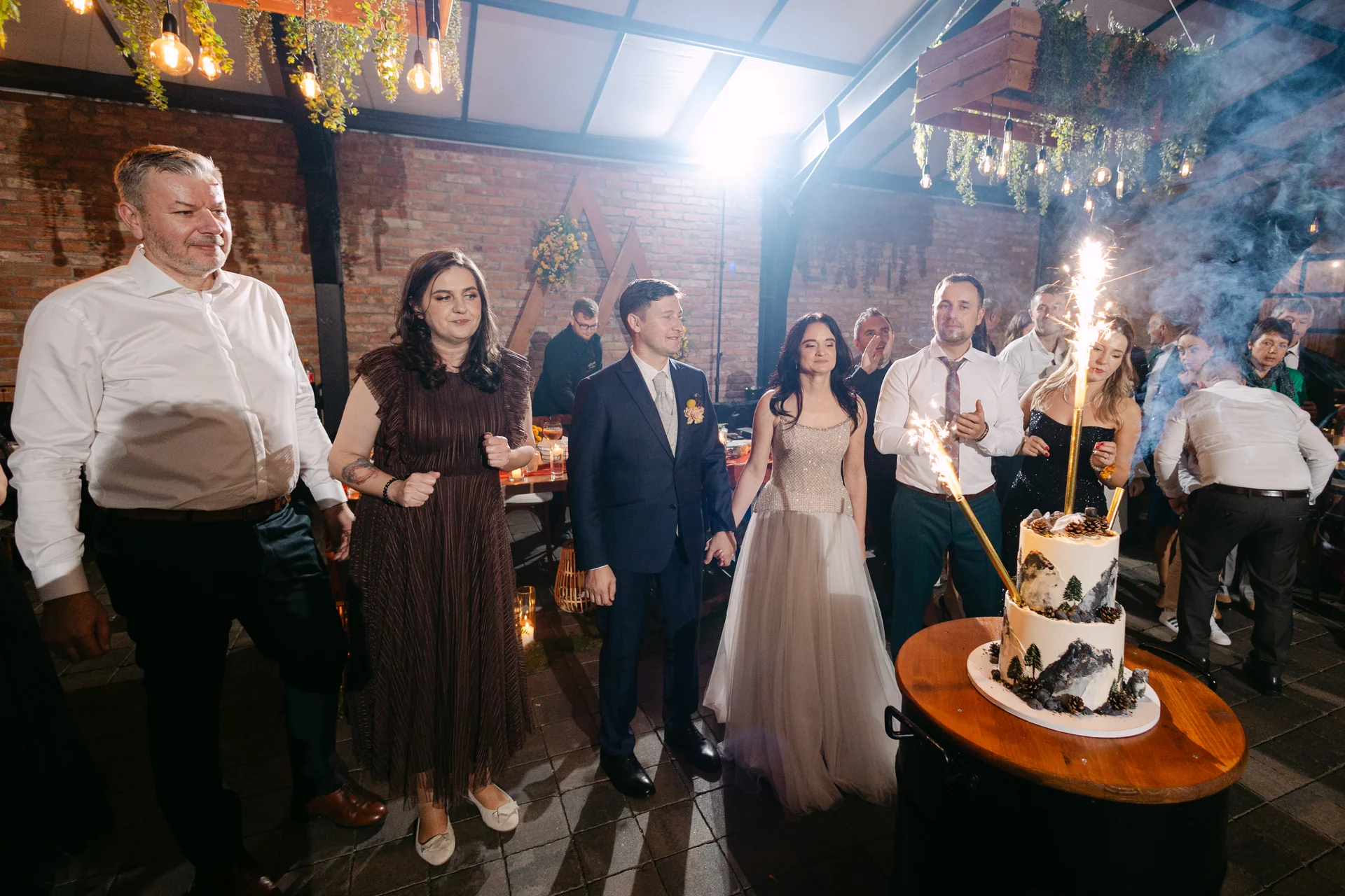 Alexandrina & Ionuț — nunta la foret cluj nunta la foret invitati dans ring energie petrecere — fotograf nuntă