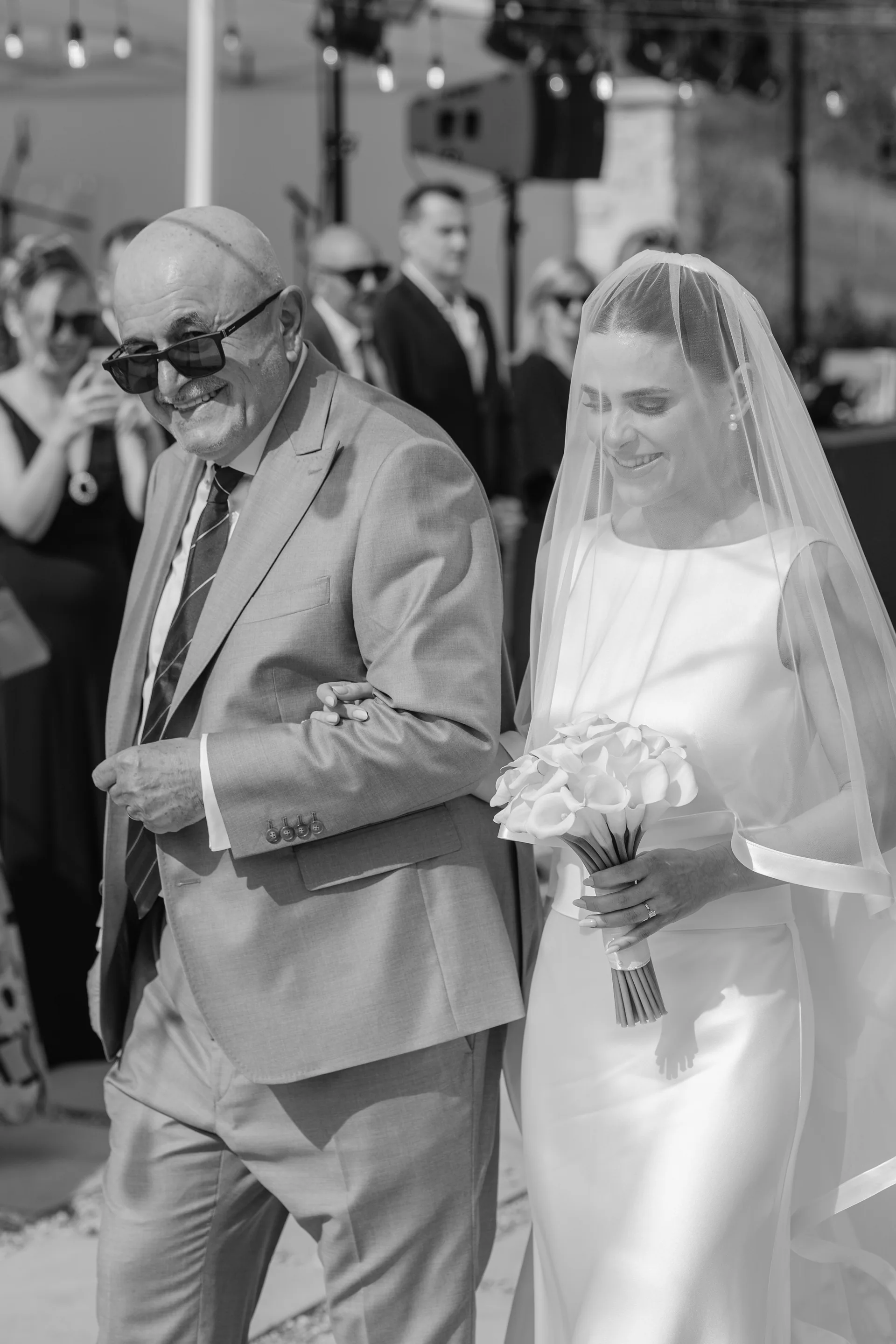 Andra & Mihai — invitat emotie candid ceremonie — fotograf nuntă