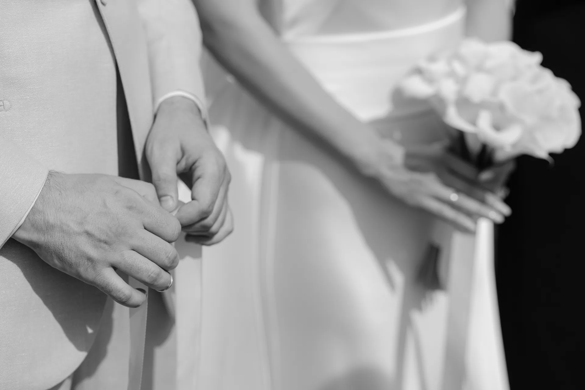 Andra & Mihai — miri candid ceremonie detaliu close — fotograf nuntă