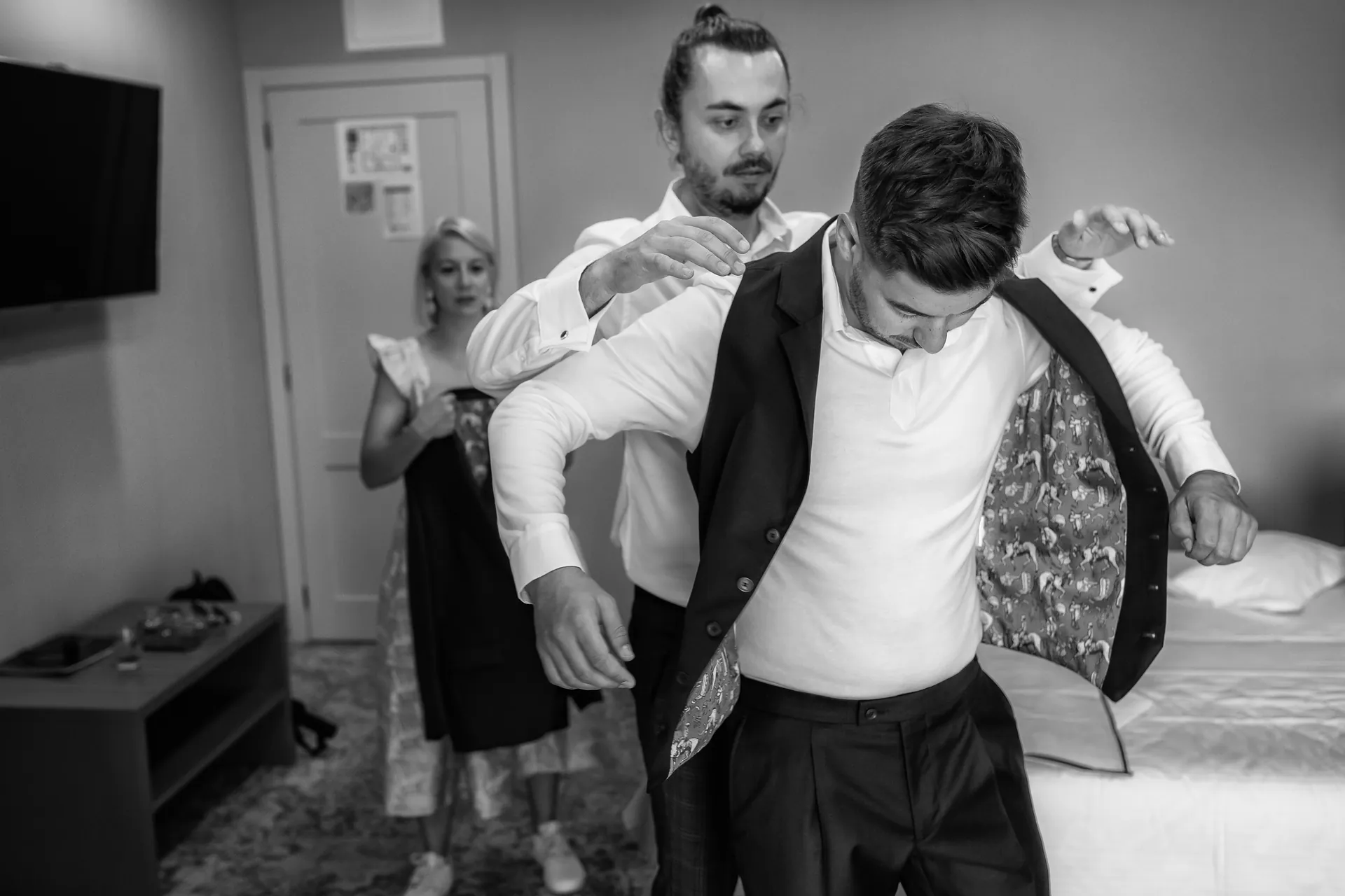 Andreea & Andrei — nunta crama la salina turda mire sacou mama pregatire — fotograf nuntă