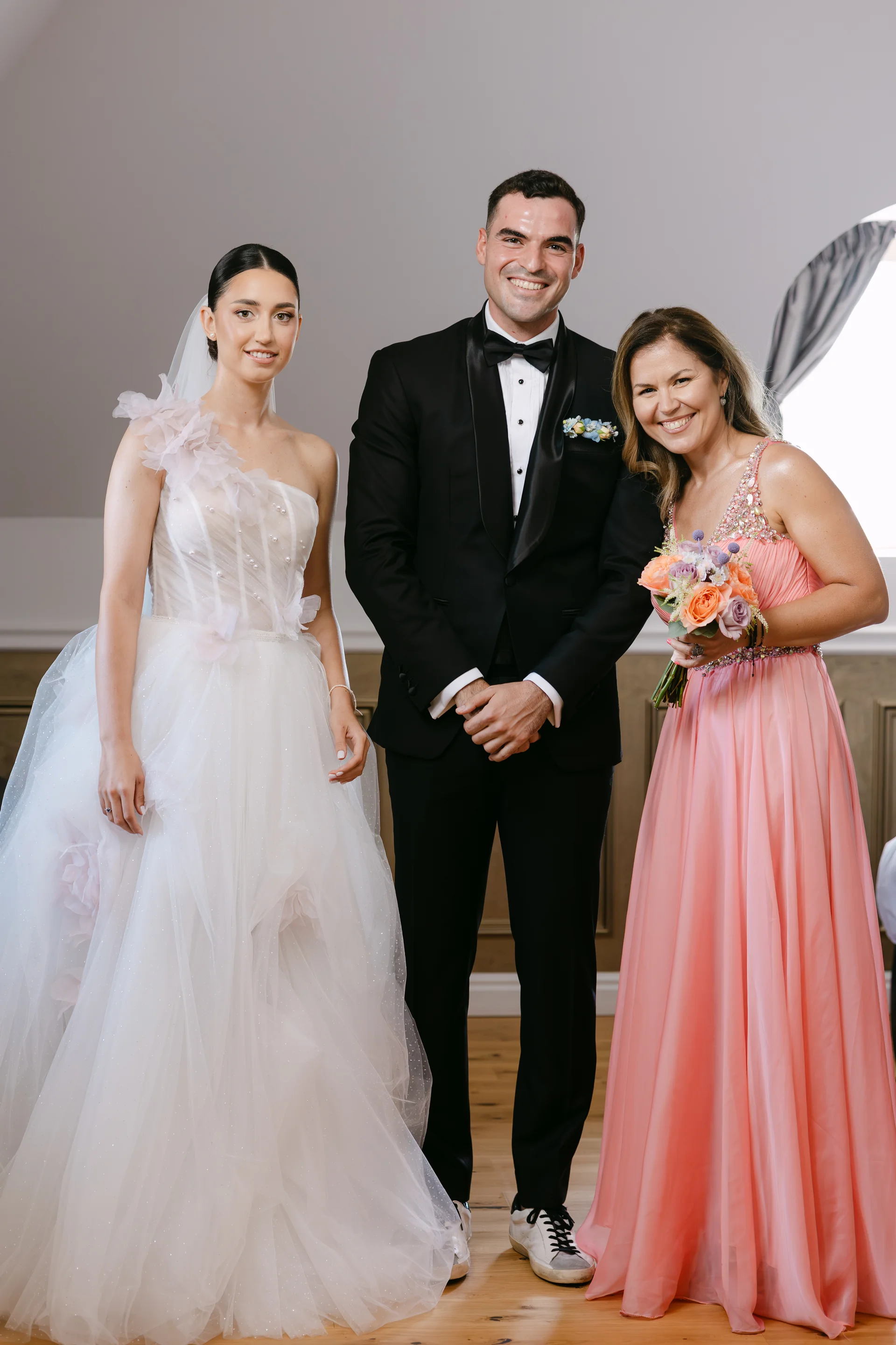 Andreea & Ștefan — nunta andreea stefan cluj miri imbratisare dupa first look intim — fotograf nuntă