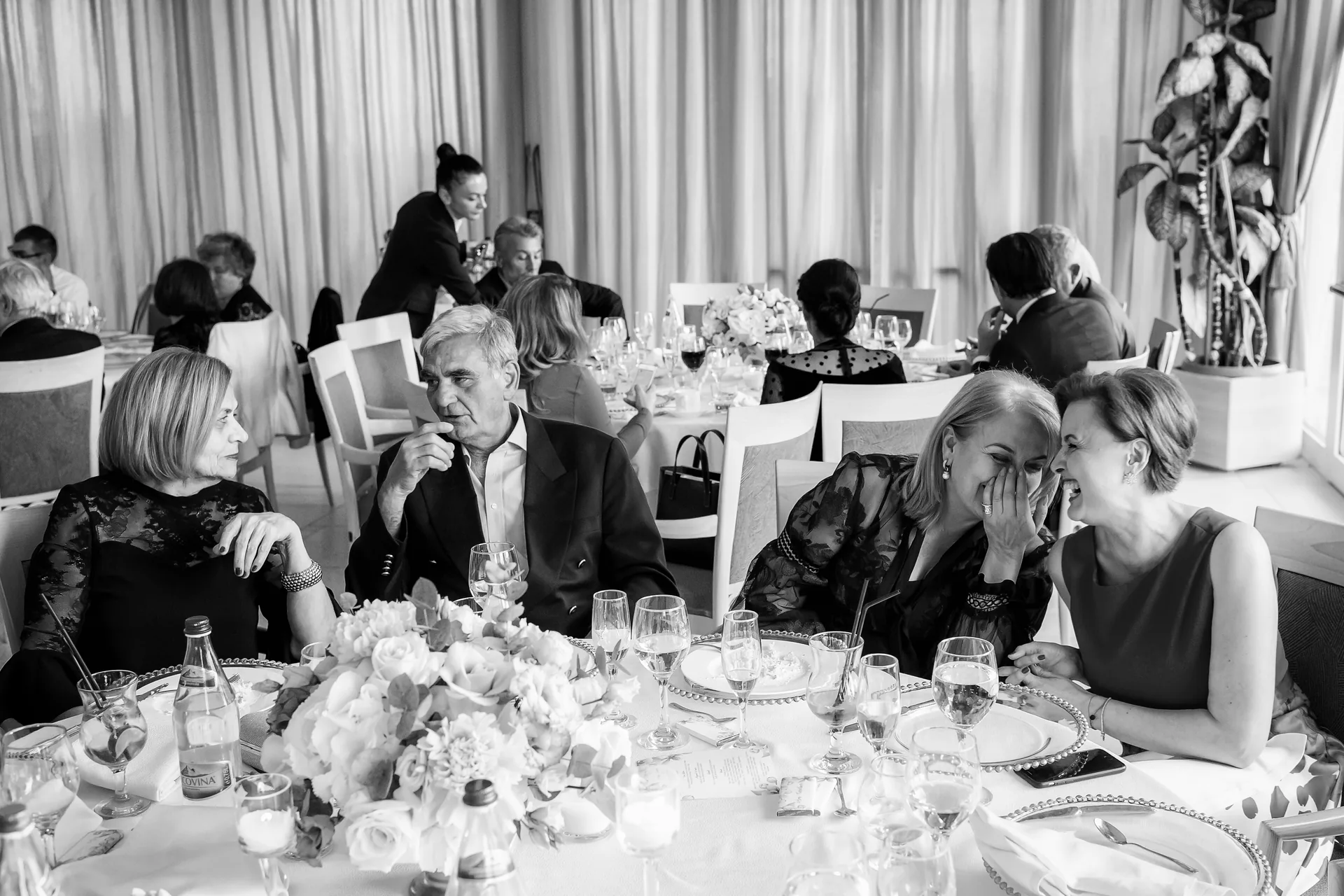 Botezul Avei Carolina — botez ava carolina grand hotel italia cluj 17 — fotograf botez