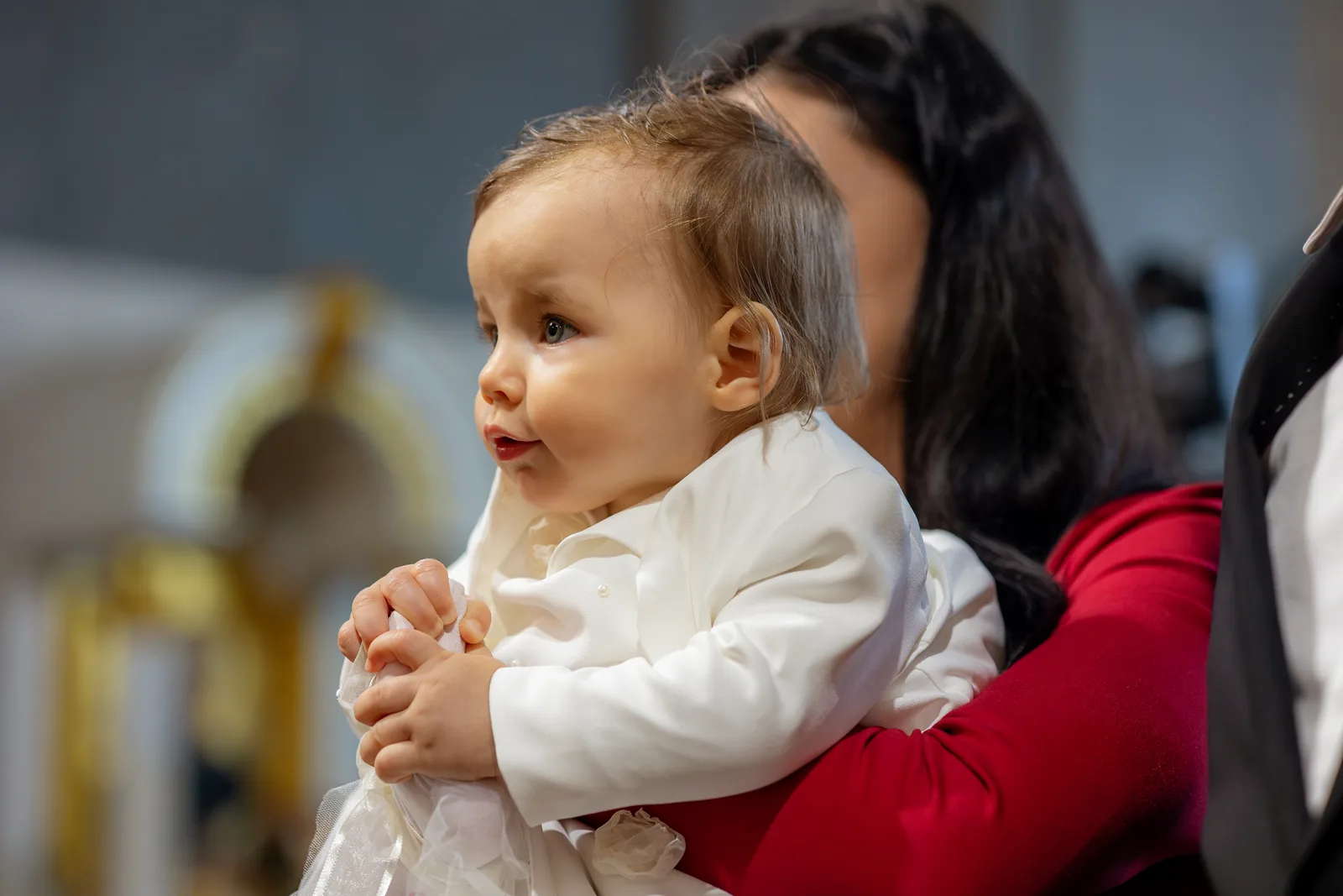 Botezul Ayanei — botez vibre ce lavie cluj ayana ayana profil aurit biserica — fotograf botez