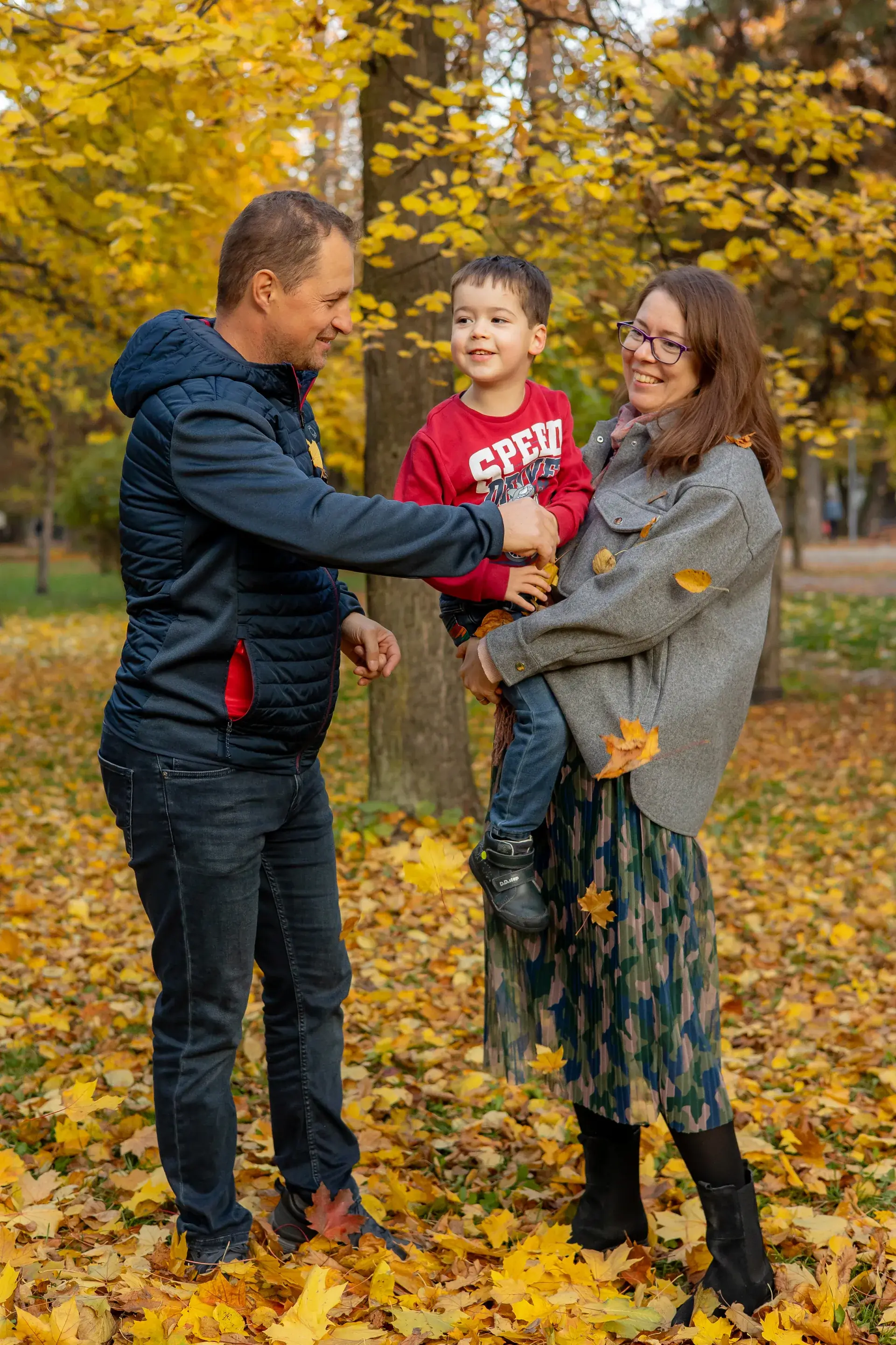 Familia Niculaș — familie niculas toamna cluj 08 — fotograf familie