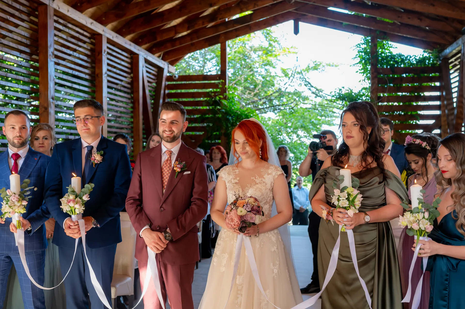 Flavia & Cipri — nunta wonderland cluj flavia cipri cuplu altar nasi lumanari — fotograf nuntă