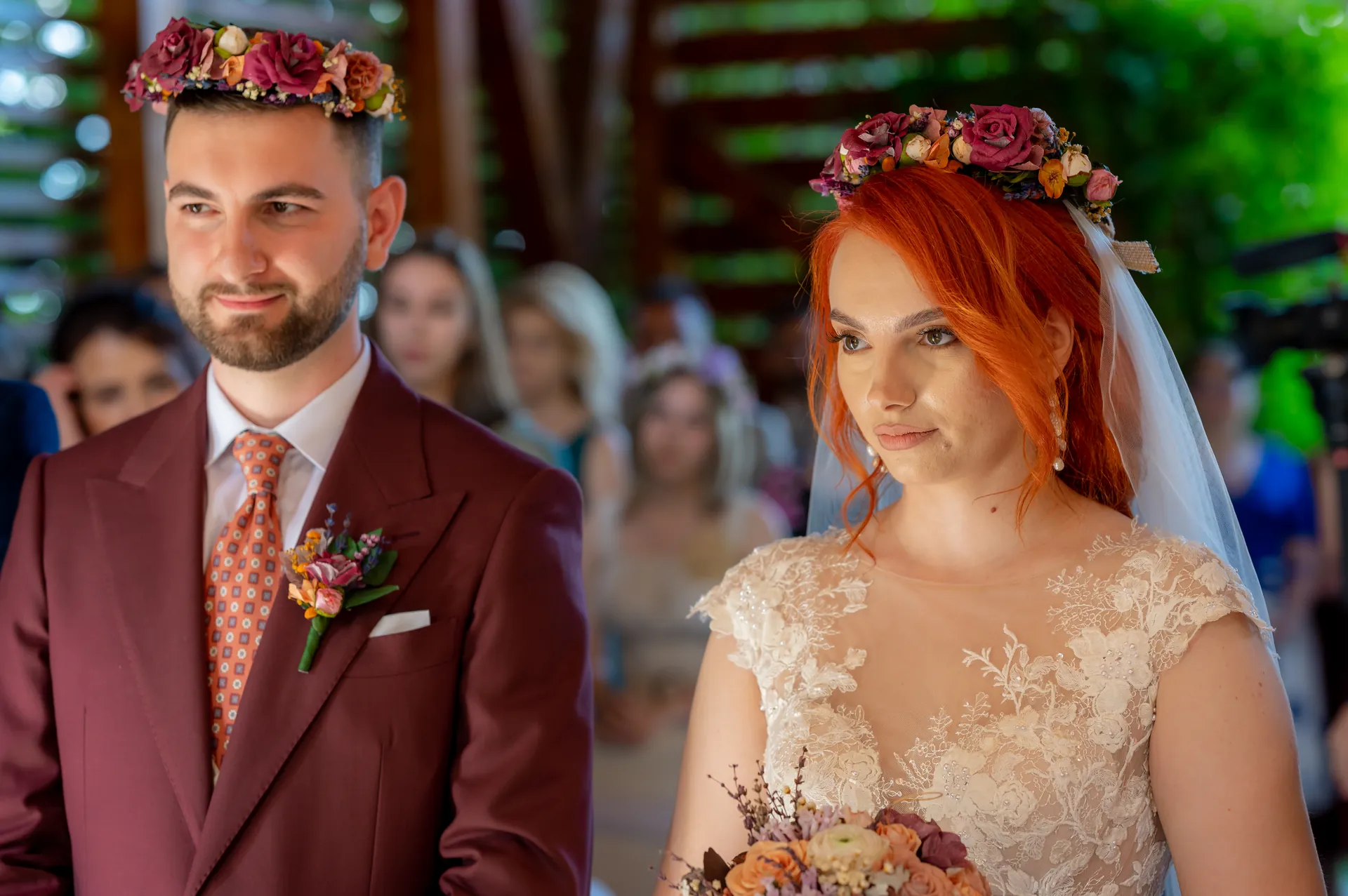 Flavia & Cipri — nunta wonderland cluj flavia cipri cuplu coroane flori ceremonie — fotograf nuntă