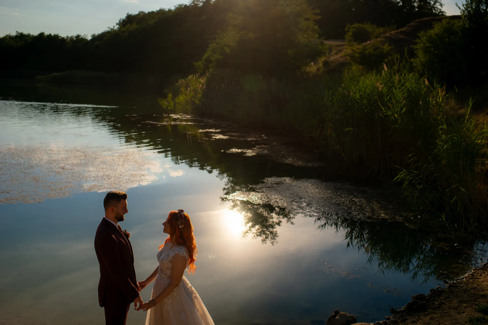 Flavia & Cipri — nunta wonderland cluj flavia cipri cuplu lac golden hour reflexie — fotograf nuntă
