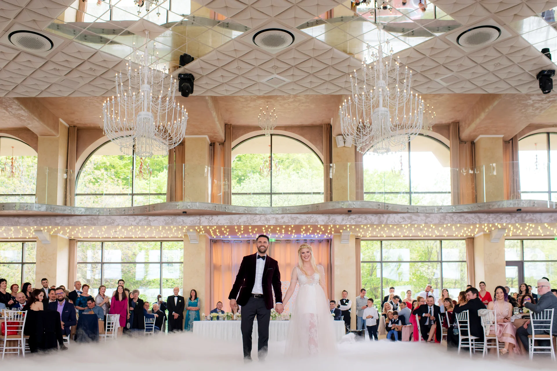 Gabriela & Vlad — nunta wonderland cluj grande vista cuplu lumina oblica golden hour sarut — fotograf nuntă