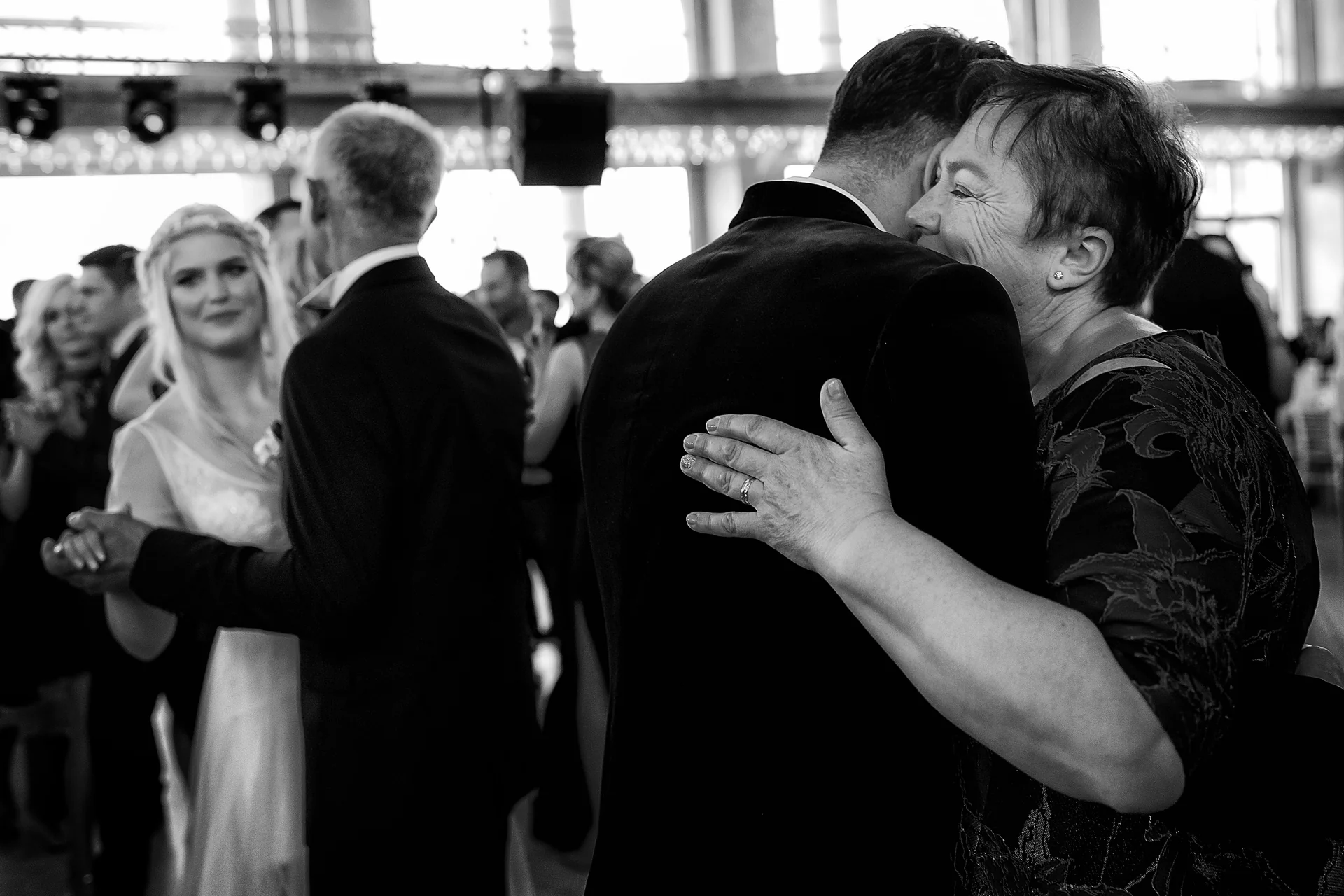 Gabriela & Vlad — nunta wonderland cluj grande vista invitati emotie lacrimi discursuri candid — fotograf nuntă