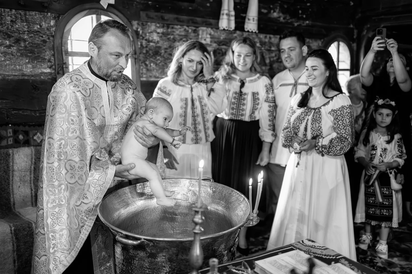 Botezul lui Iancu — botez traditional breb maramures — fotograf botez