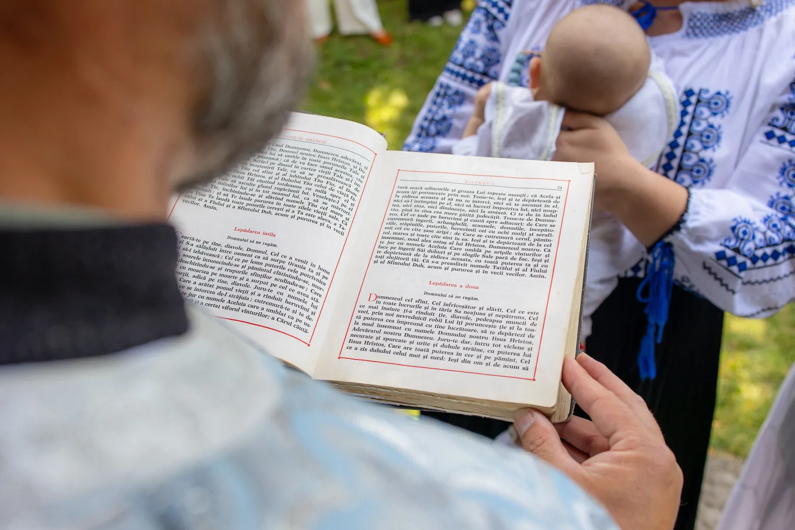 Botezul lui Iancu — botez traditional breb maramures — fotograf botez