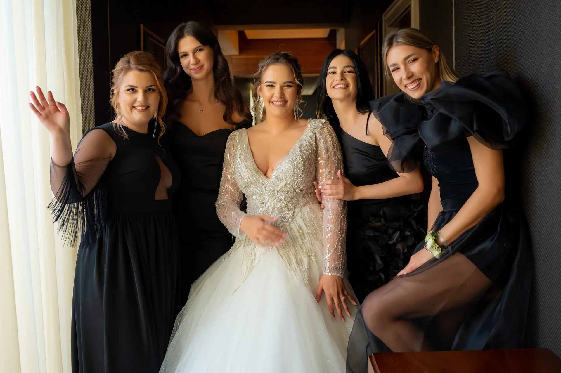 Iulia & Andrei — nunta grand hotel italia cluj mireasa domnisoare onoare — fotograf nuntă