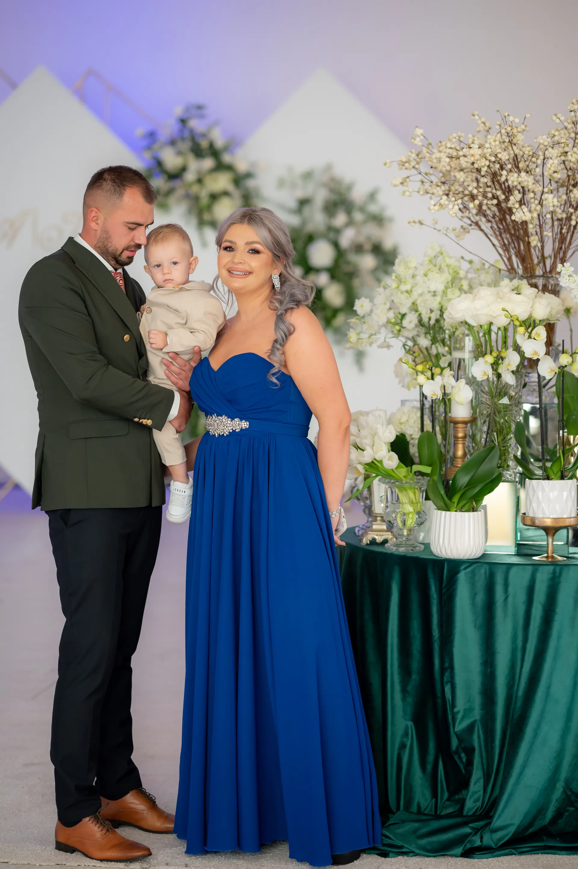 Iulia & Andrei — nunta grand hotel italia cluj cuplu nasi copil familie — fotograf nuntă