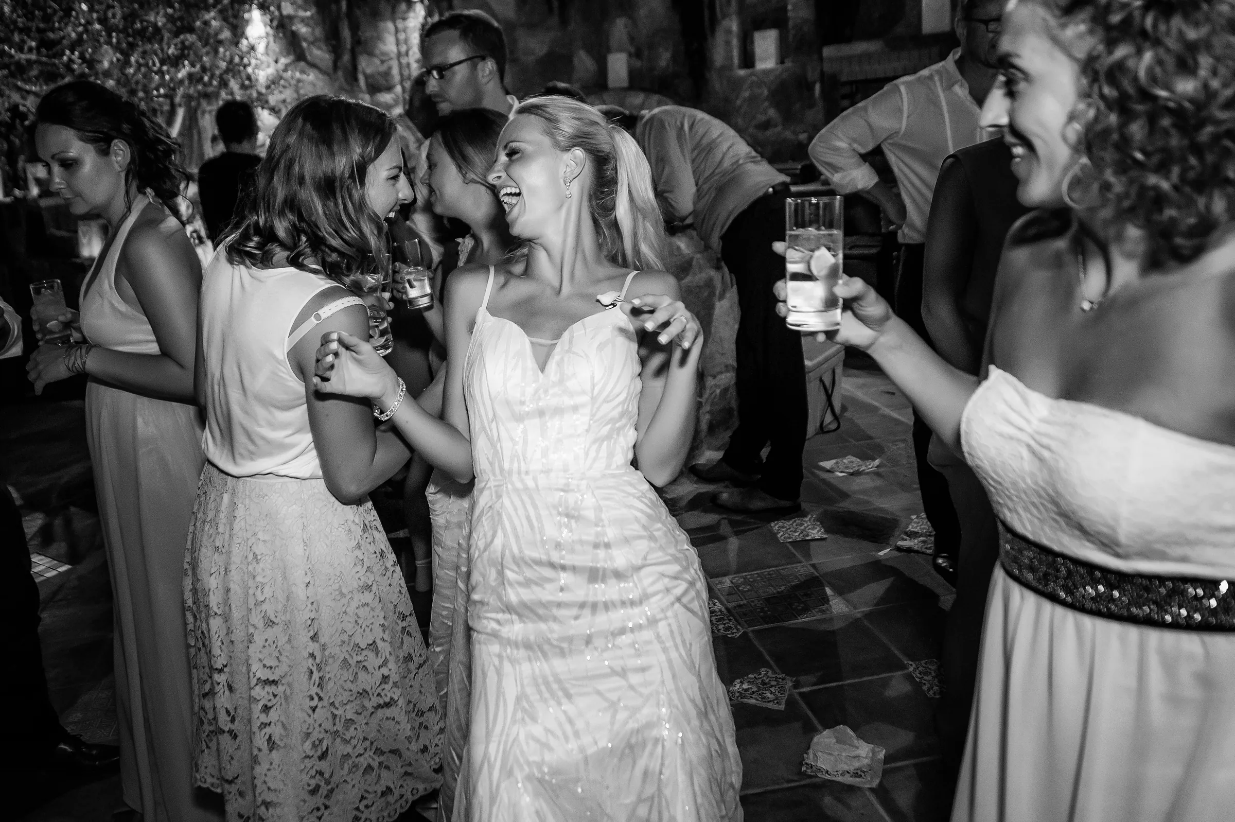 Linda & Flo — greece destination wedding photographer 19 — fotograf nuntă