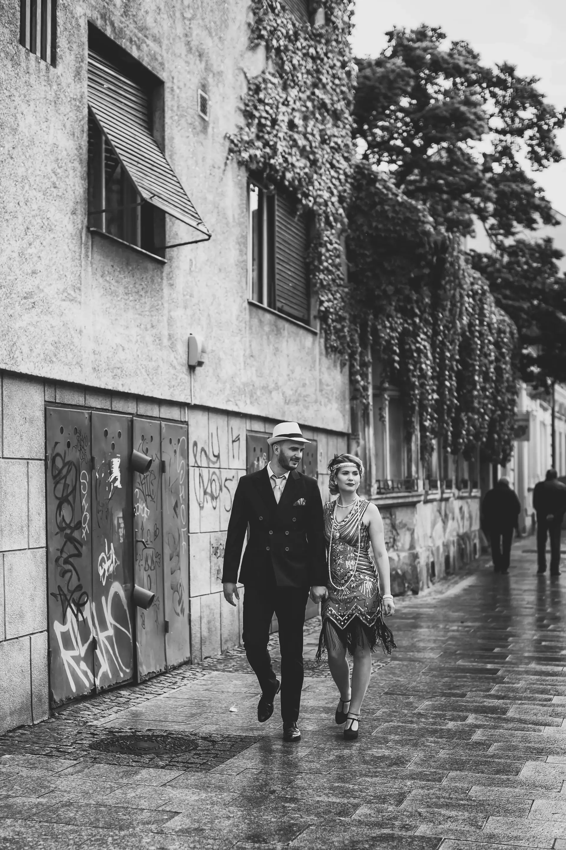Lorena & Ionuț — nunta rab targu mures gatsby save the date detaliu bijuterii vintage perle macro — fotograf nuntă