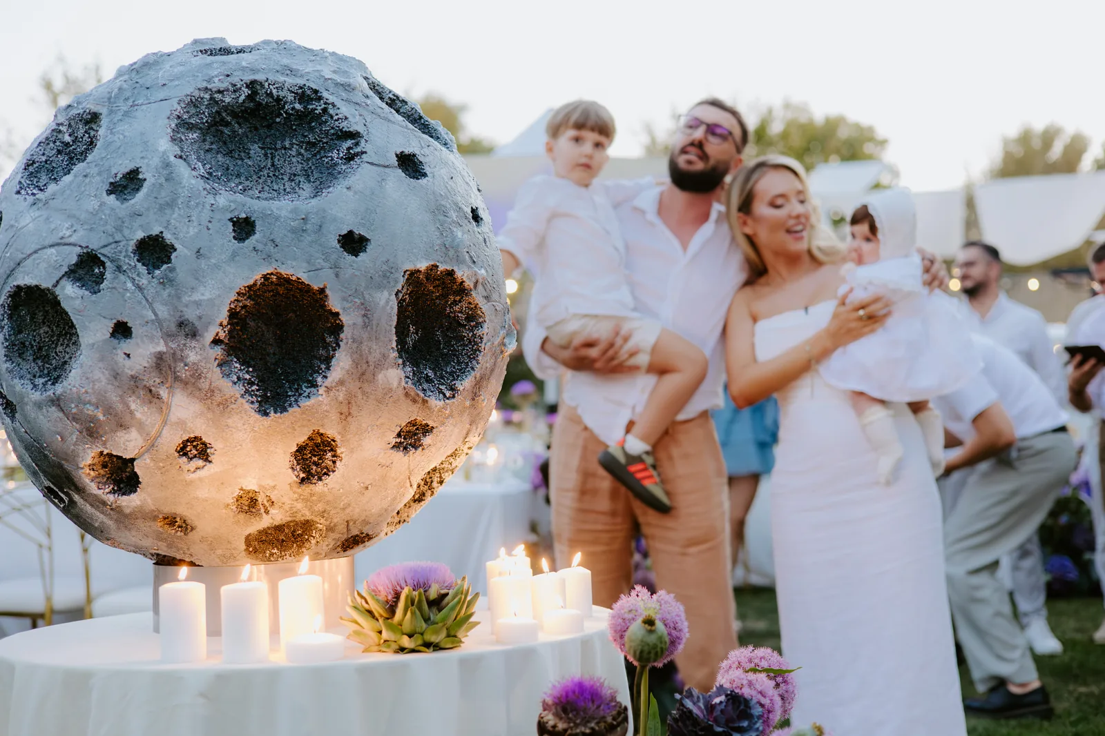 Botezul Lunei — botez radisson blu cluj parinti fratior luna golden hour — fotograf botez