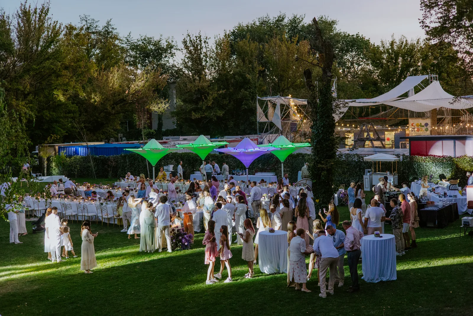 Botezul Lunei — botez radisson blu cluj peluza blue hour petrecere wide — fotograf botez