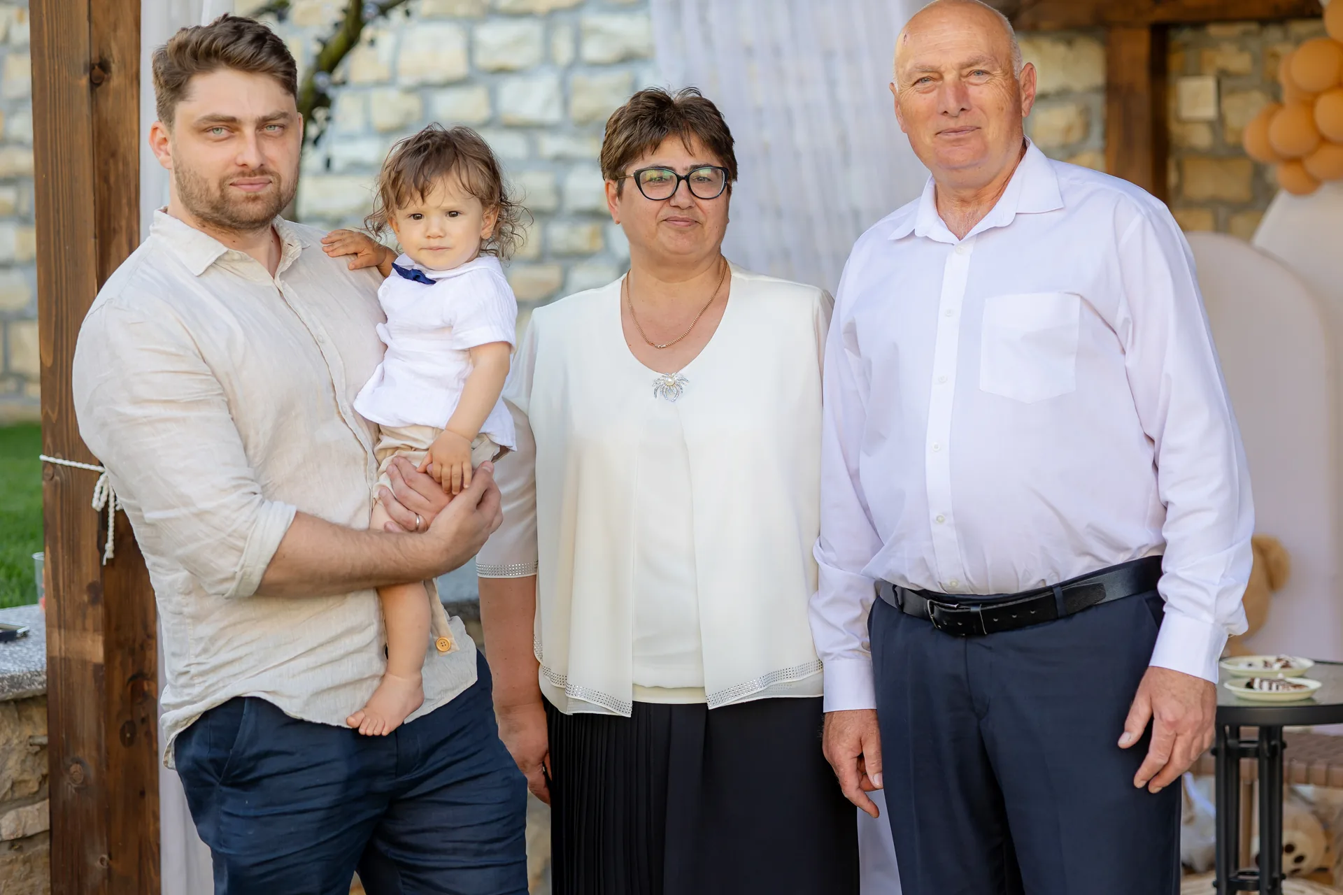 Botezul lui Magnus — botez magnus la mosu cluj 23 — fotograf botez