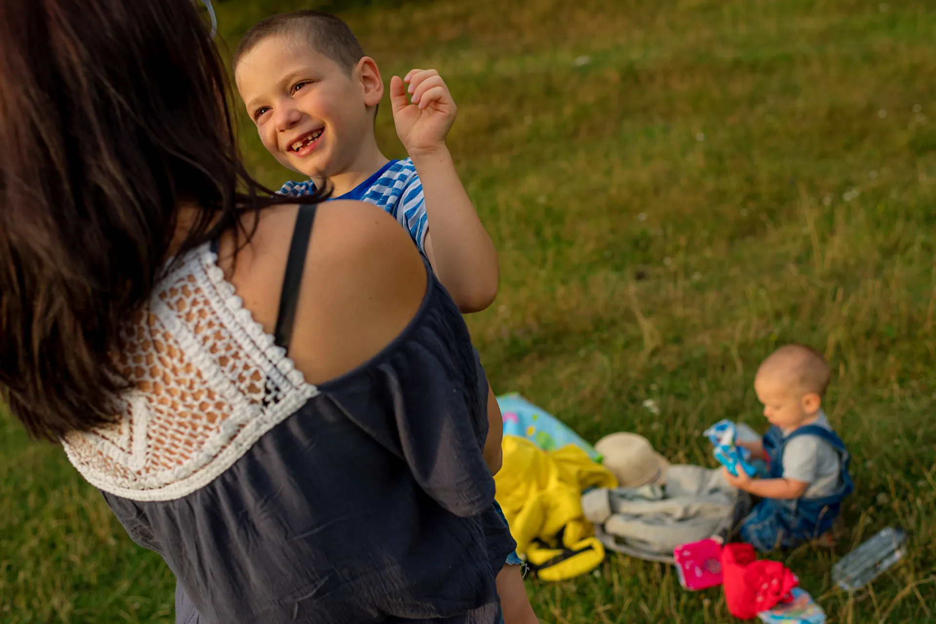 Mama Zmeilor — familie mama zmeilor cluj 17 — fotograf familie