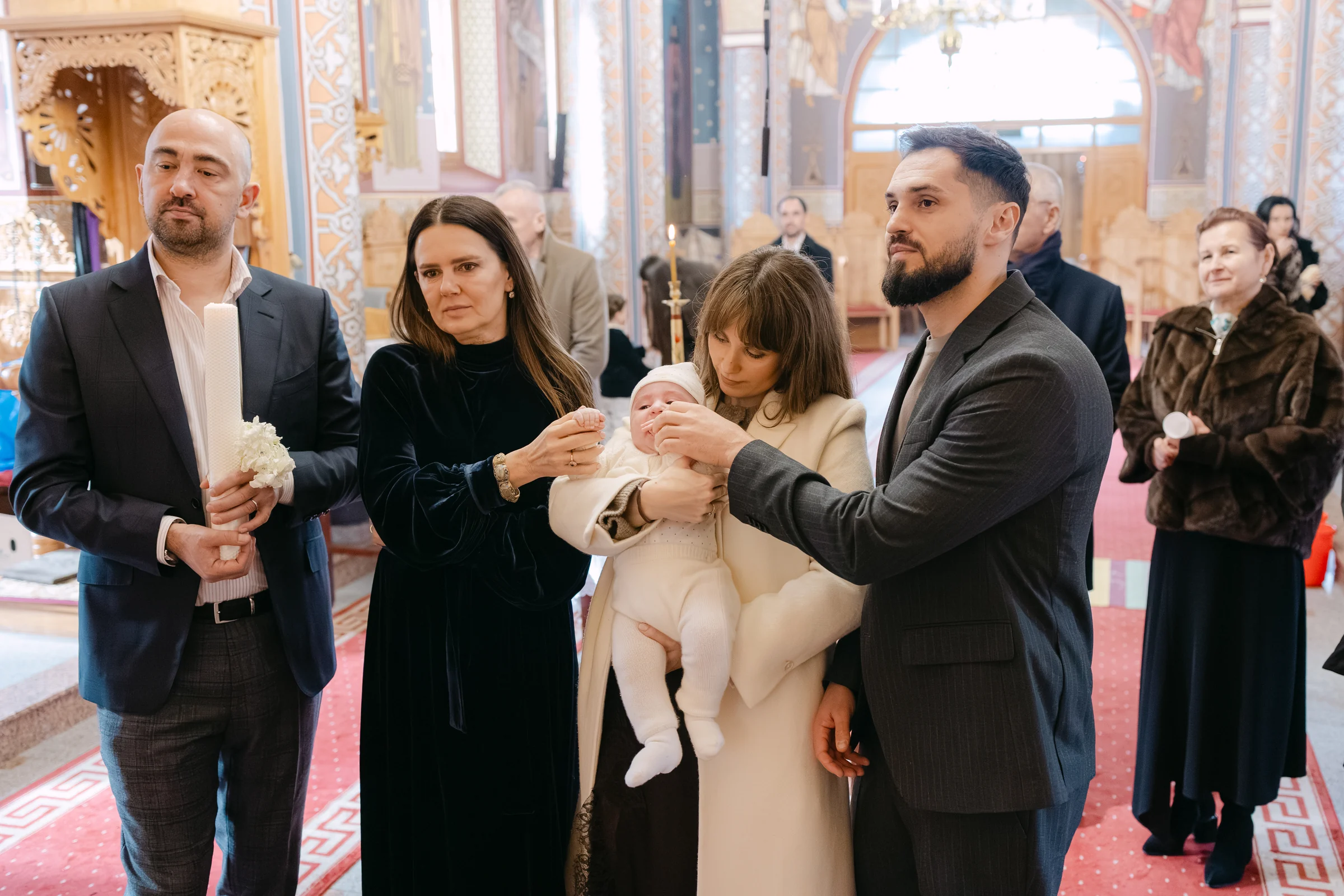 Creștinarea lui Mateo — crestinare mateo tauti familia altar nas buchet nasa velvet bleumarin — fotograf botez