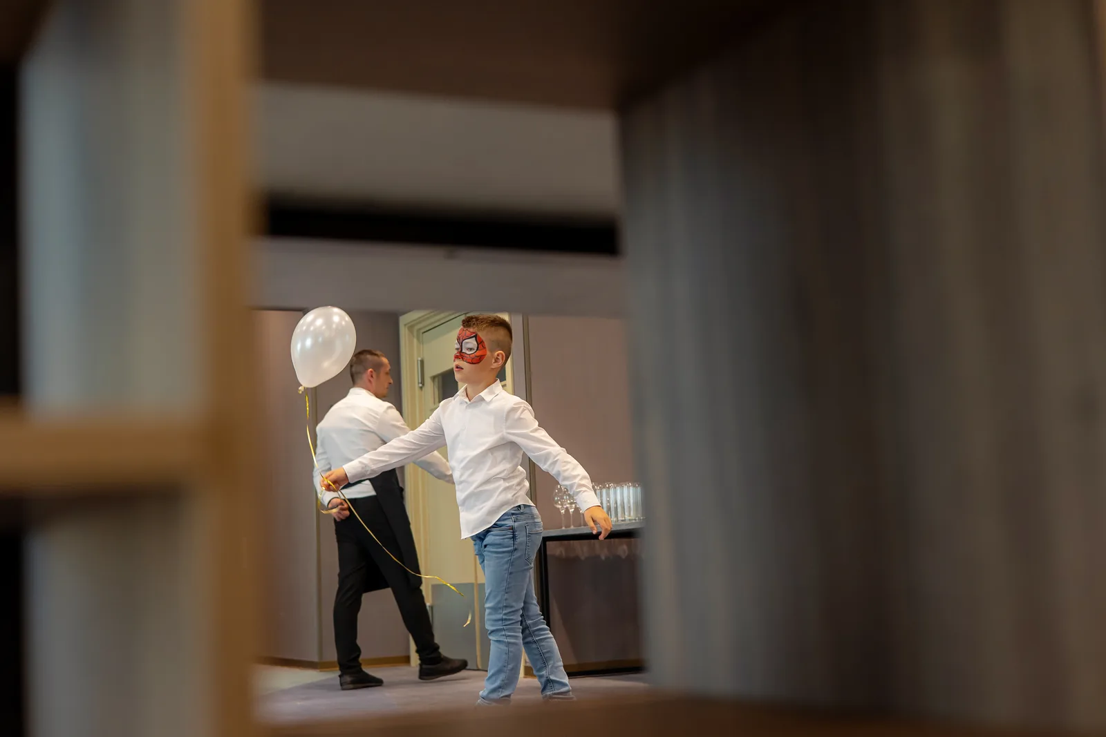 Botezul Norei — botez doubletree hilton cluj copil spiderman balon bar doubletree — fotograf botez