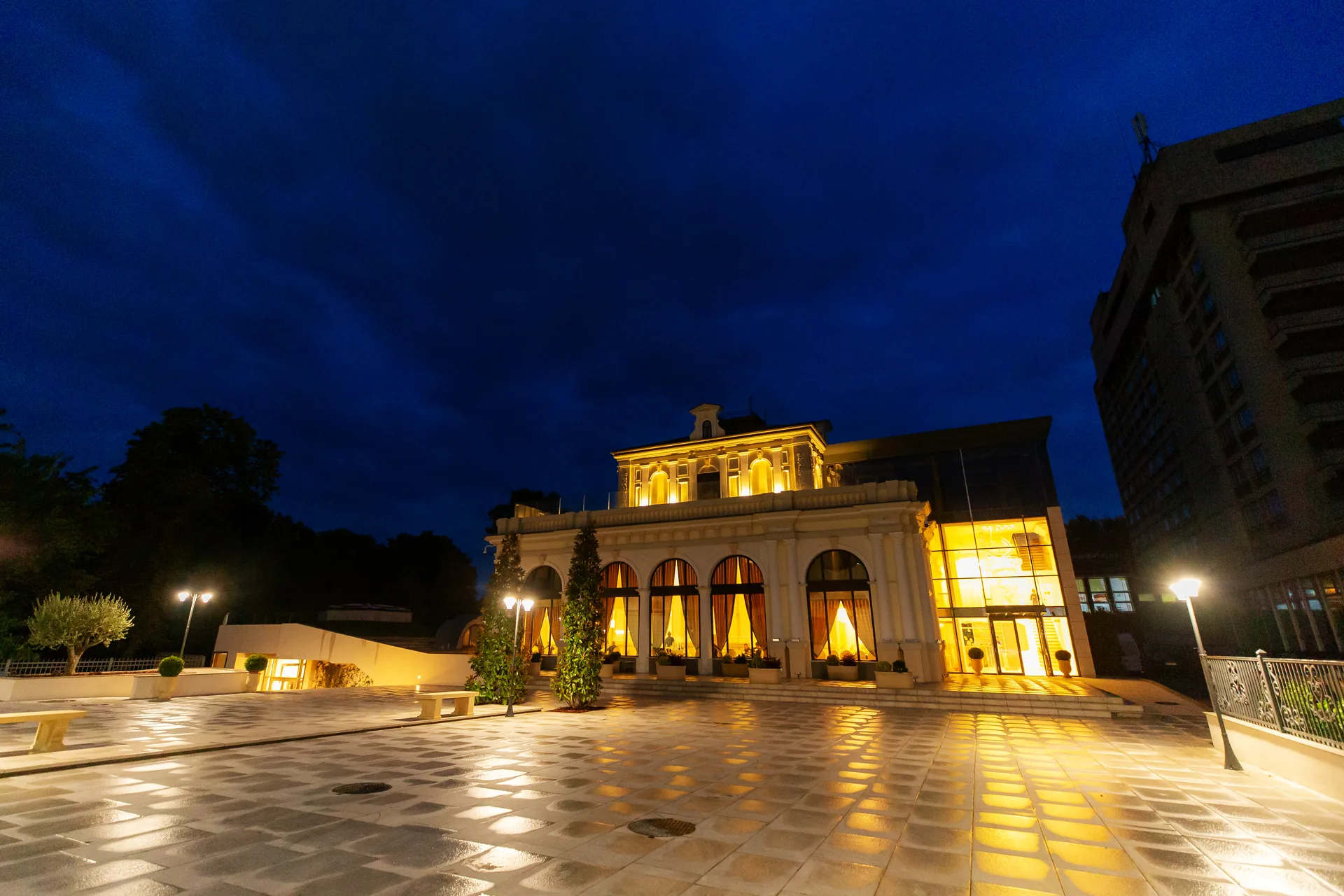 Oana & Paul — nunta vechiul cazino arad oana paul vechiul cazino arad inchidere cazino noapte — fotograf nuntă