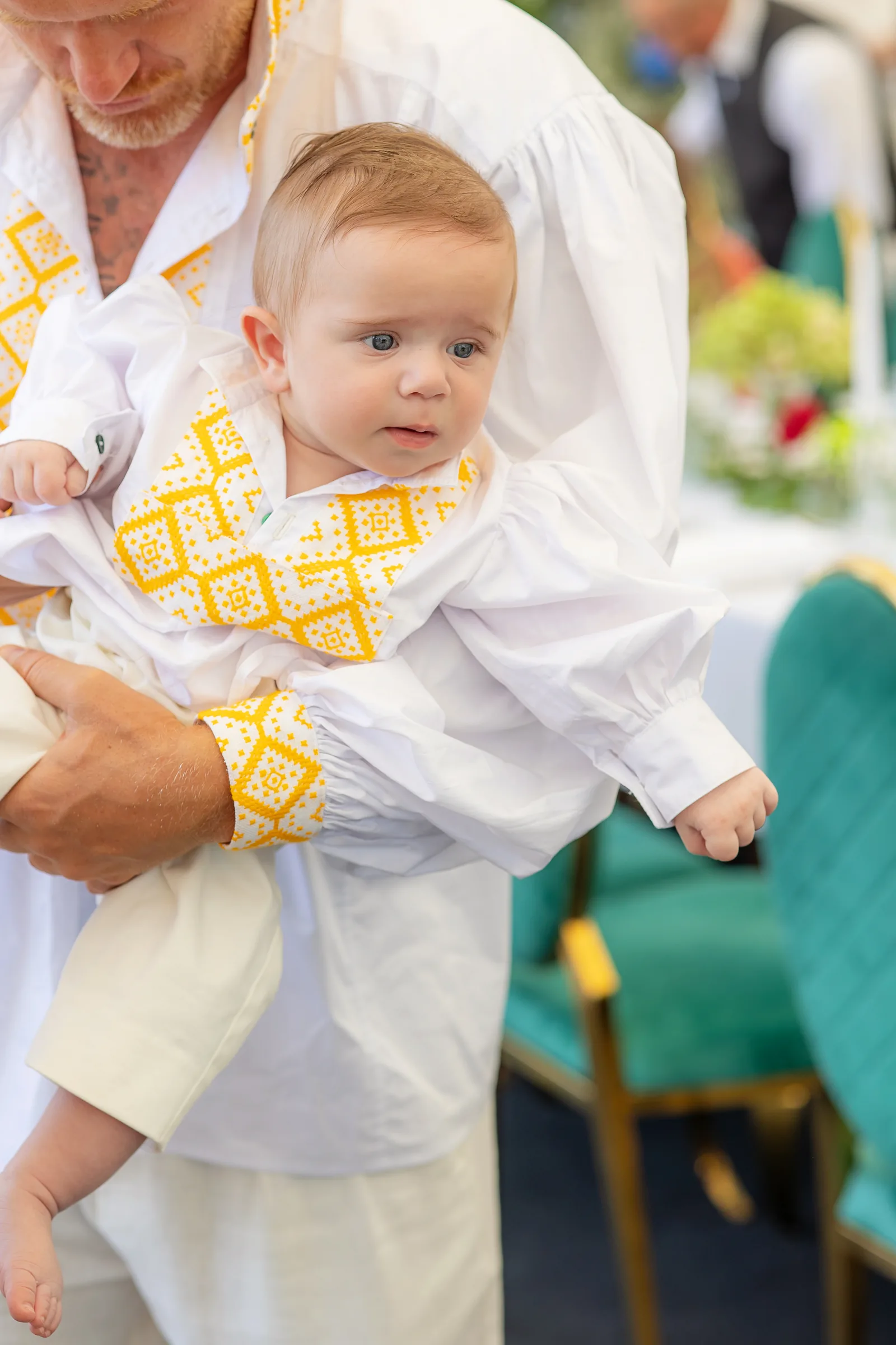 Botezul lui Rafael — botez banffy rascruci tata bebelus ie traditionala — fotograf botez