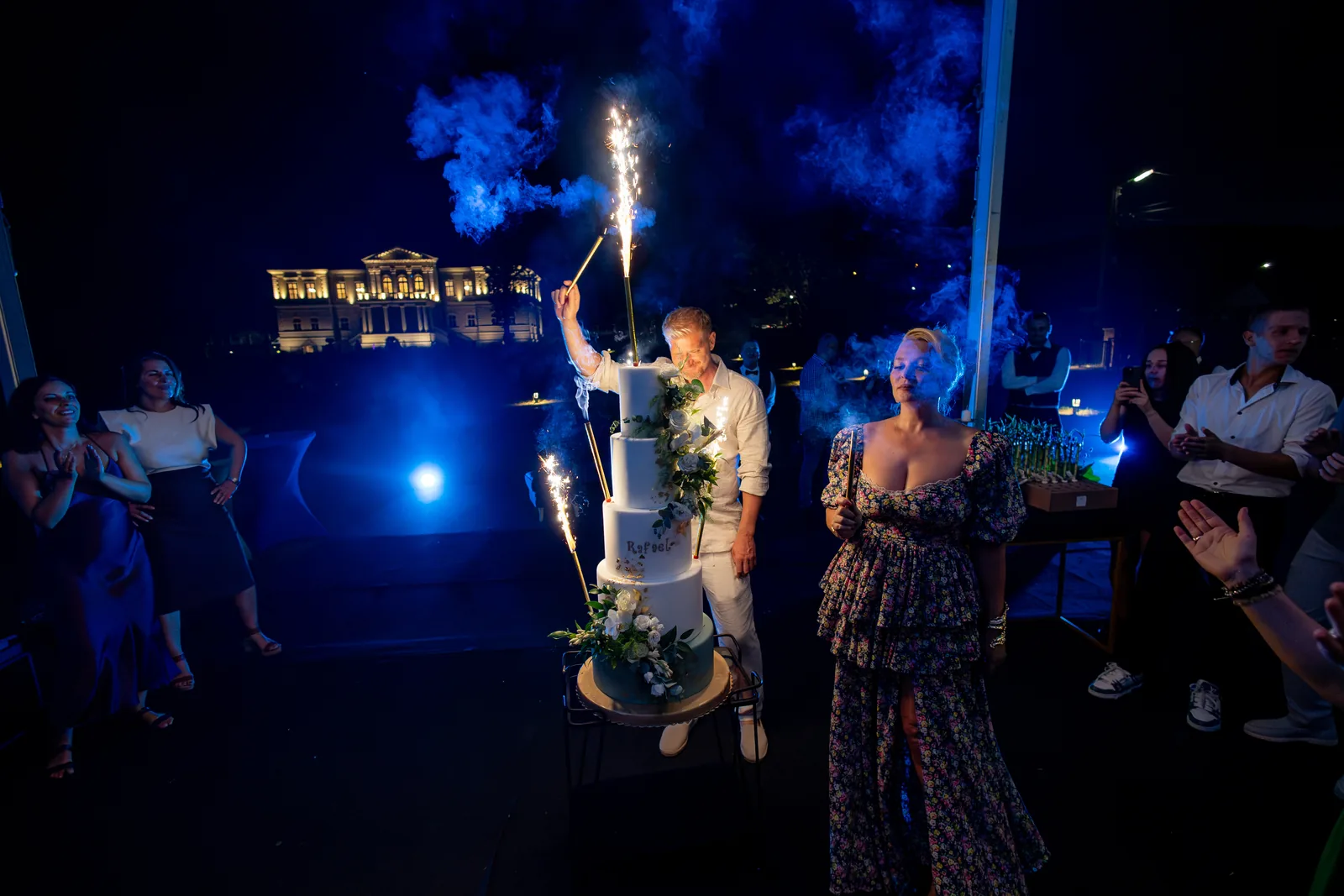 Botezul lui Rafael — botez banffy rascruci tort artificii petrecere — fotograf botez