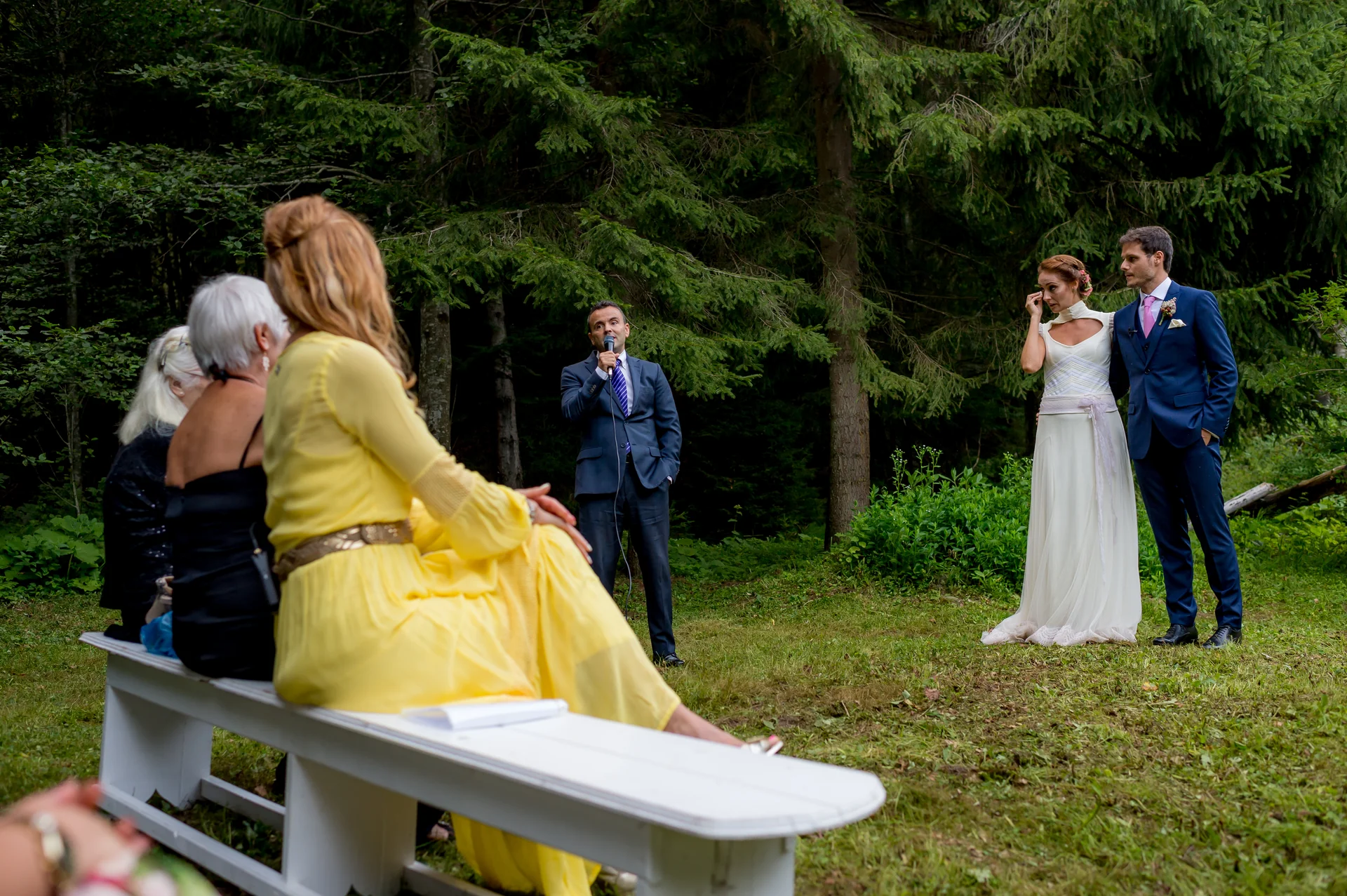 Raluca & Arnau — nunta hadar chalet apuseni discursuri emotie prieteni candid chalet intim — fotograf nuntă