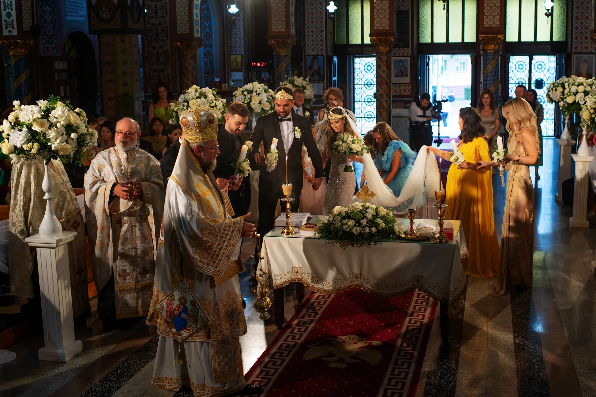 Rebeca & Razvan — nunta esedra satu mare ceremonie wide familie altar — fotograf nuntă