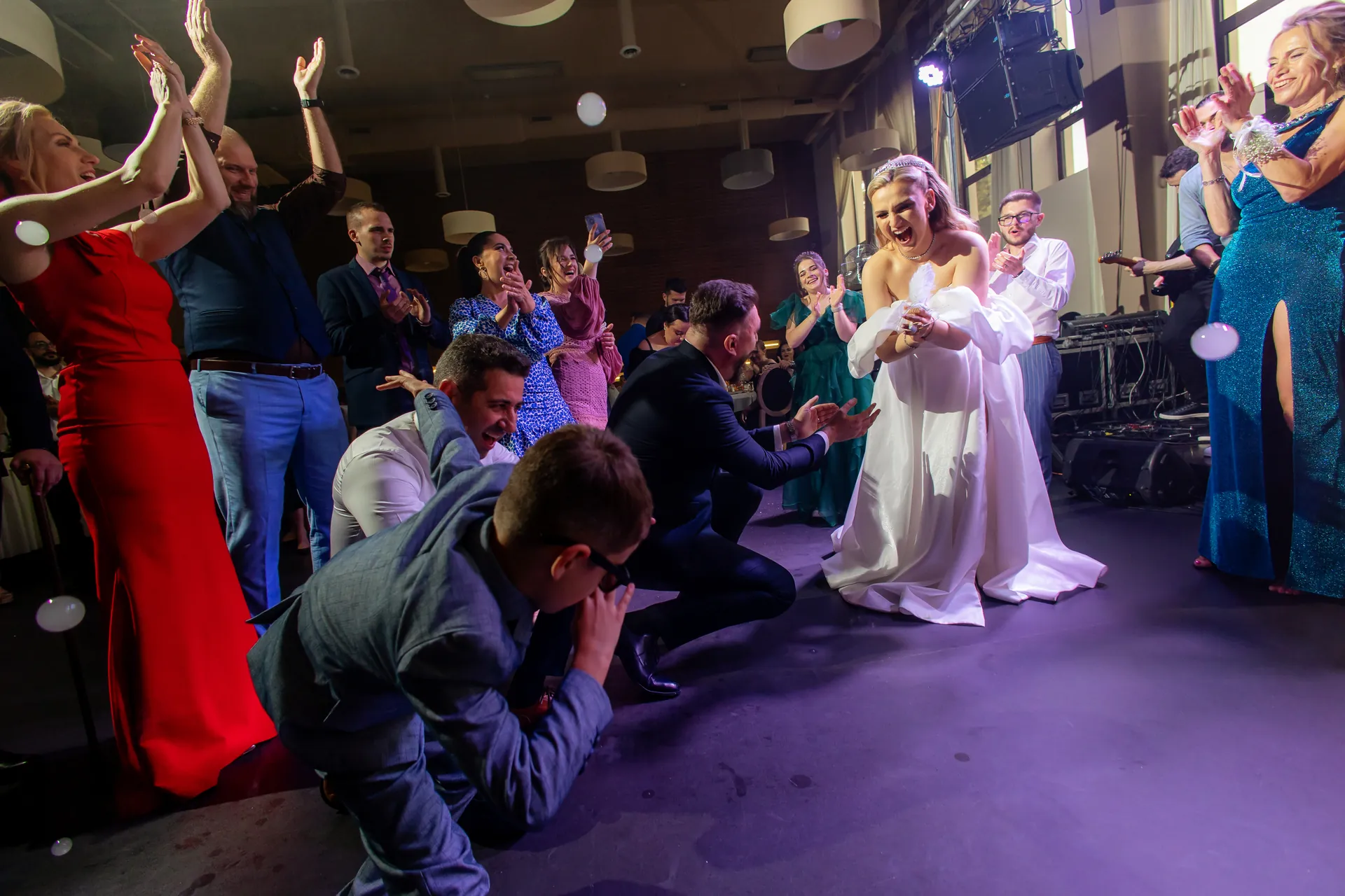 Roxana & Radu — nunta clujana festa cluj mireasa hora cerc bucurie — fotograf nuntă