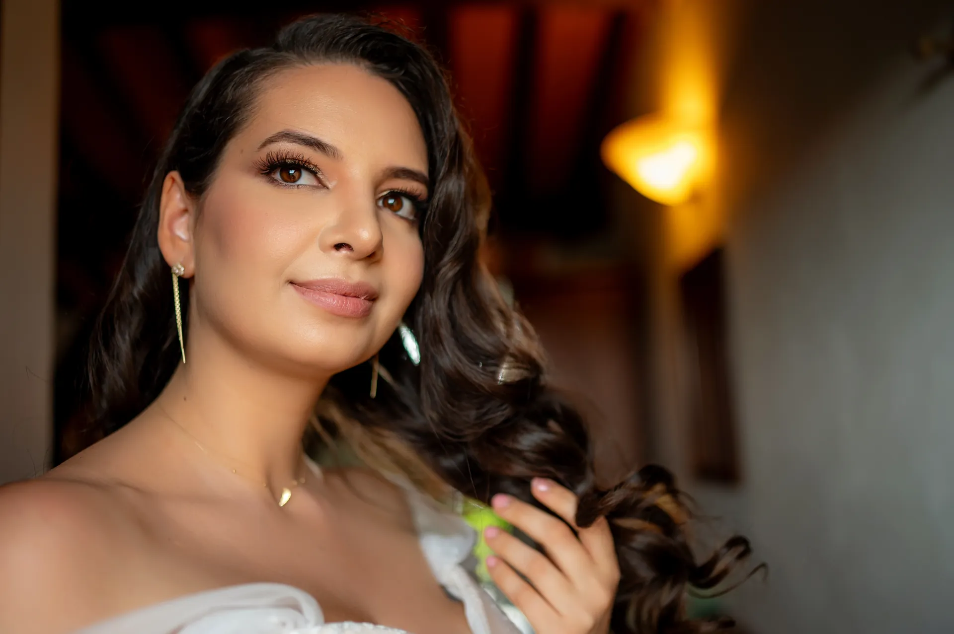 Roxana & Ionuț — nunta toscana italia roxana ionut mireasa portret cercei aur radiant — fotograf nuntă