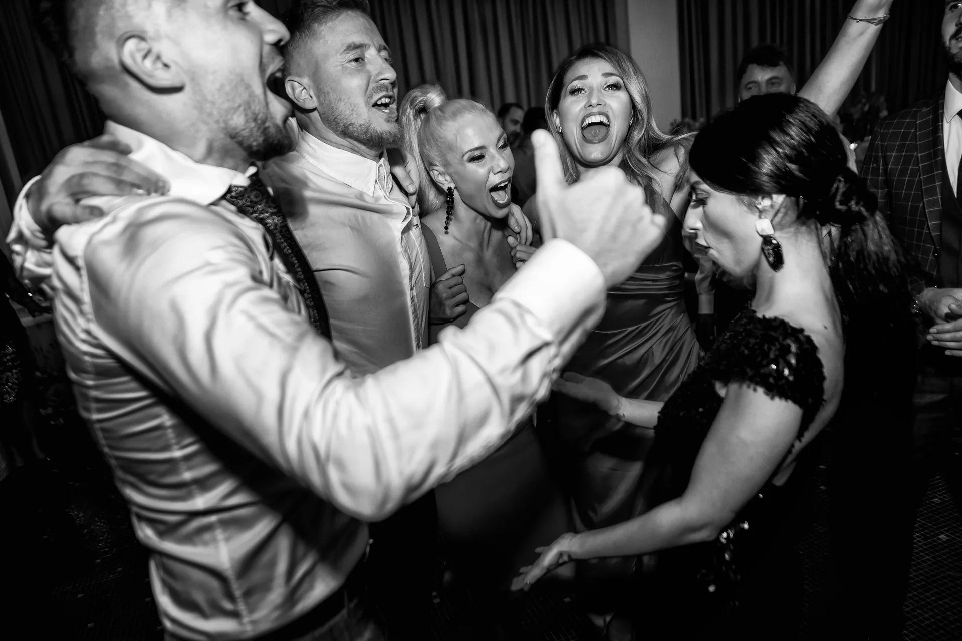 Roxi & Mihai — nunta grand hotel italia cluj venezia roxi mihai grand hotel italia venezia 27 — fotograf nuntă