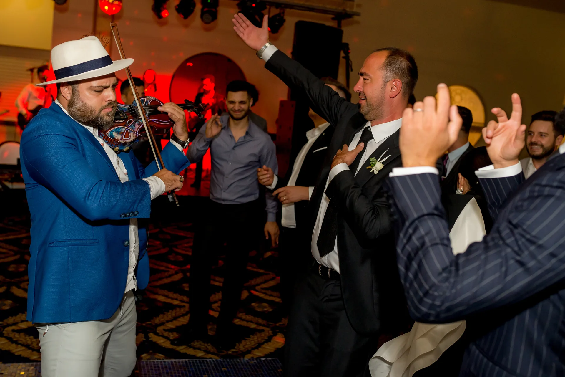 Roxi & Mihai — nunta grand hotel italia cluj venezia roxi mihai grand hotel italia venezia 30 — fotograf nuntă