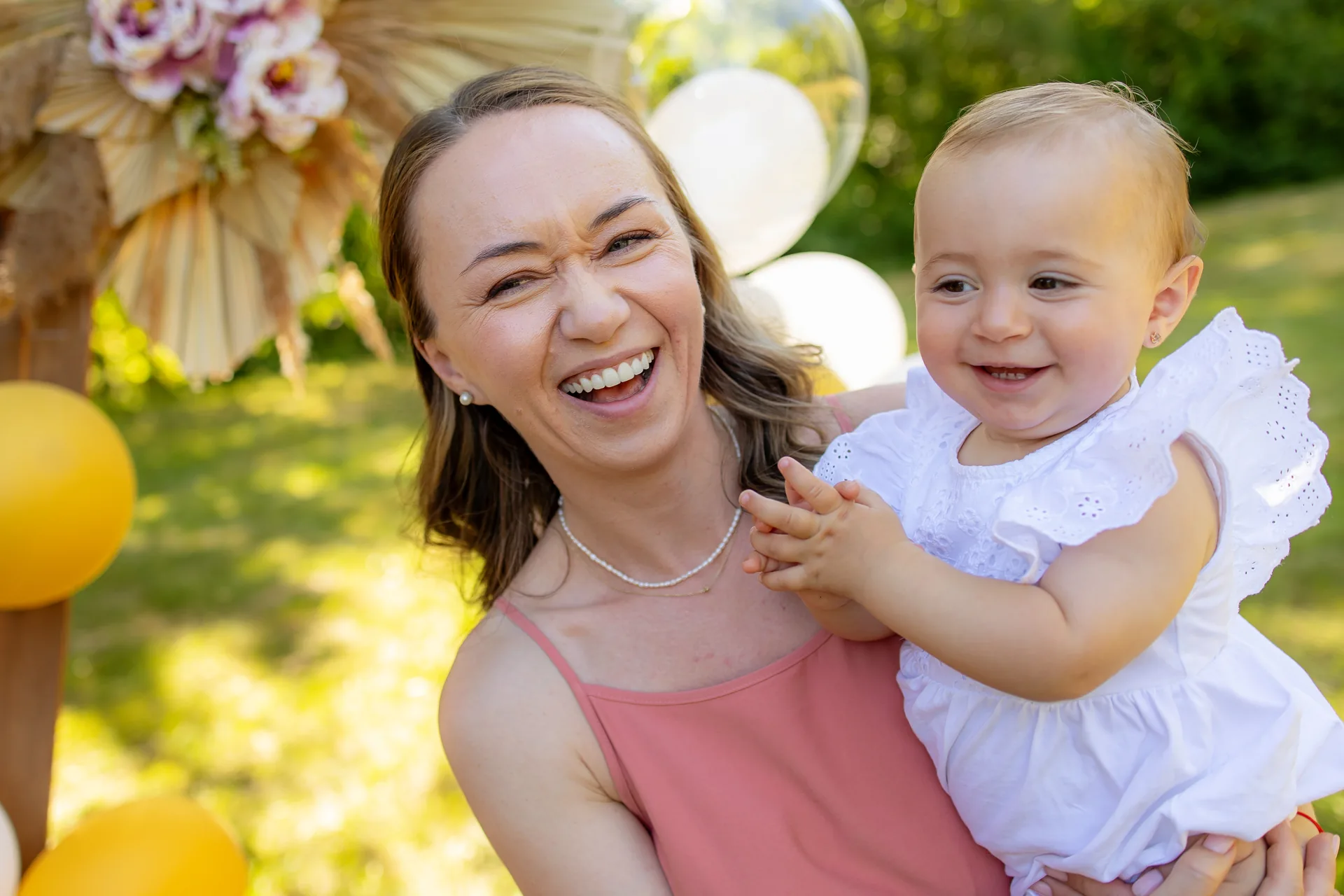 Sara Lisa, 1 an — familie sara lisa rustiq garden cluj 19 — fotograf familie