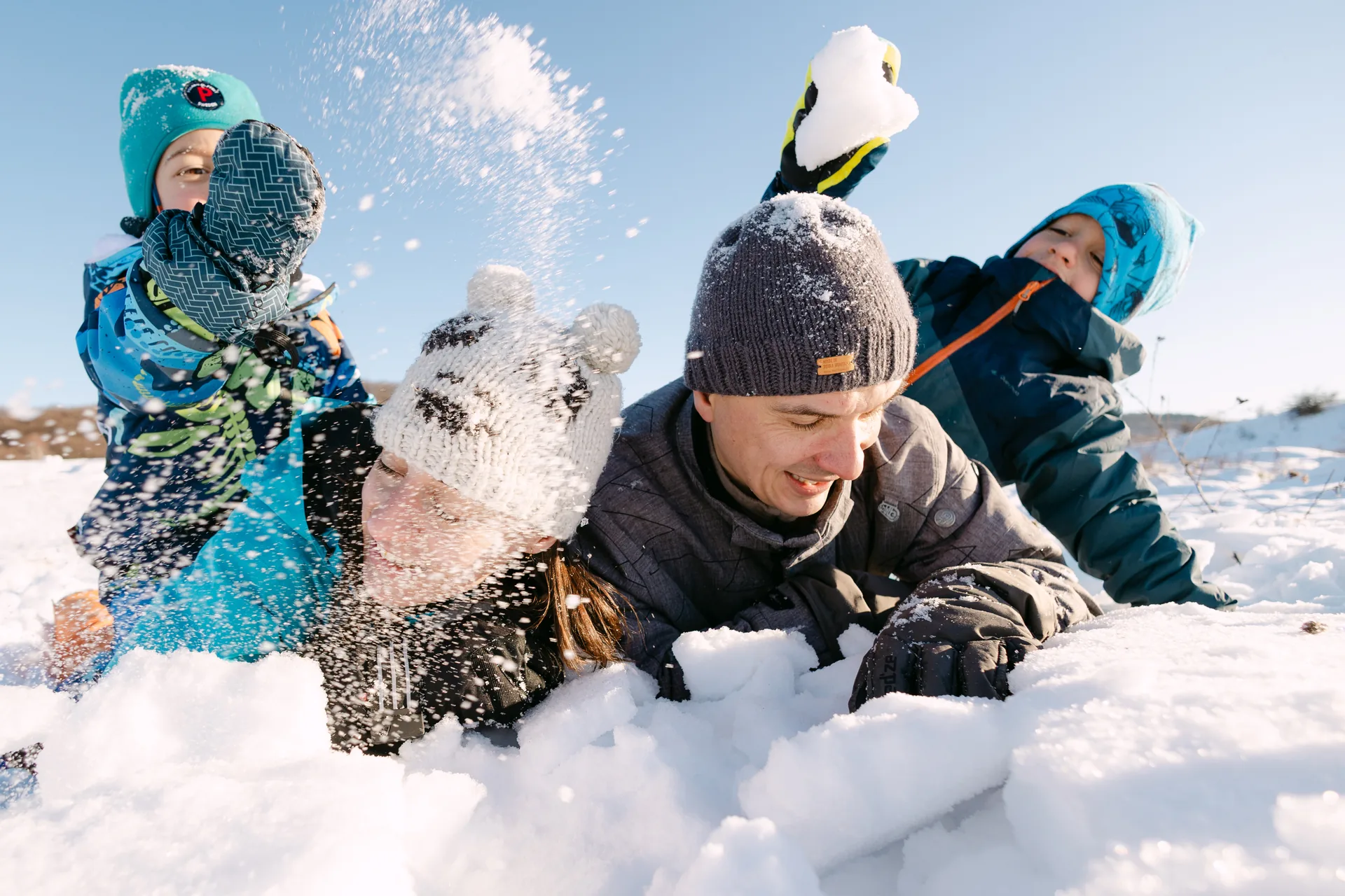 Zăpadă — familie zapada 2026 cluj 21 — fotograf familie